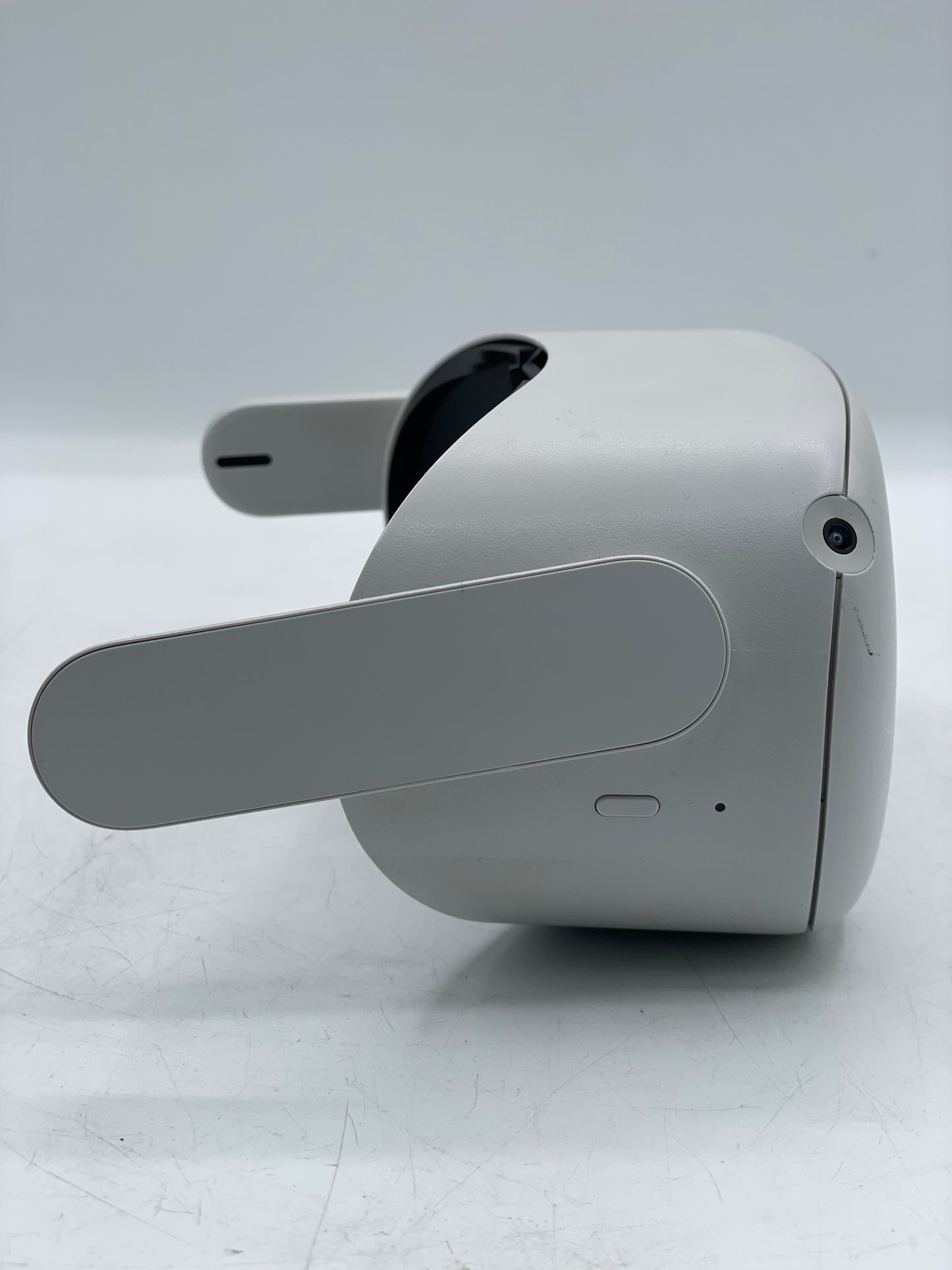 Oculus Quest 2 - 128GB Video Game System - Used - Great Condition!