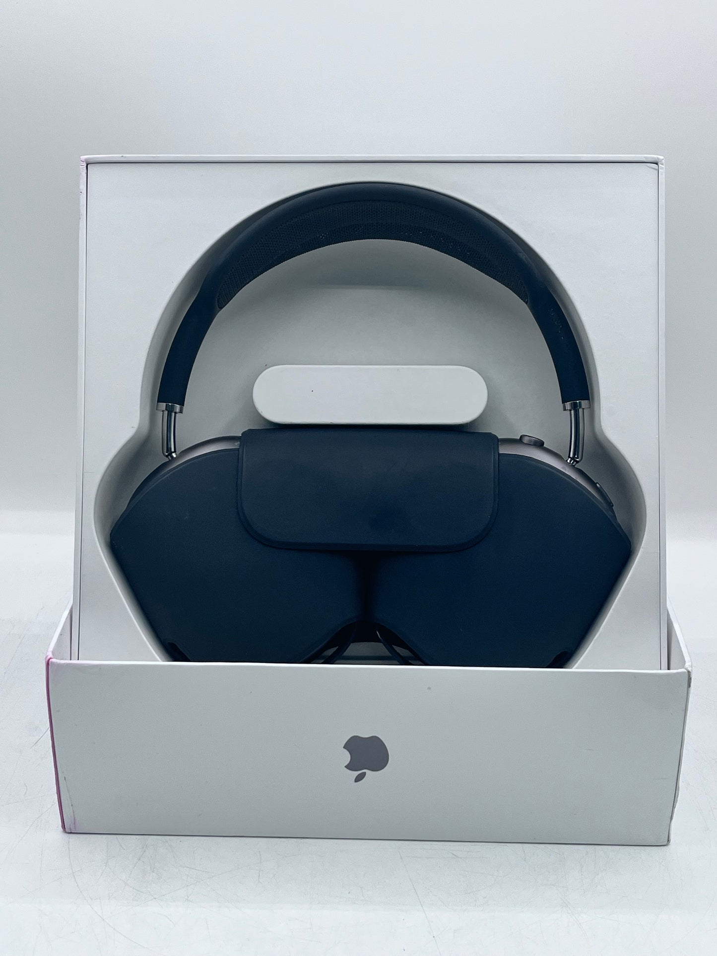 Apple AirPods Max A2096 MGYH3AM/A Over-Ear Headphones with smart case- Space Gray
