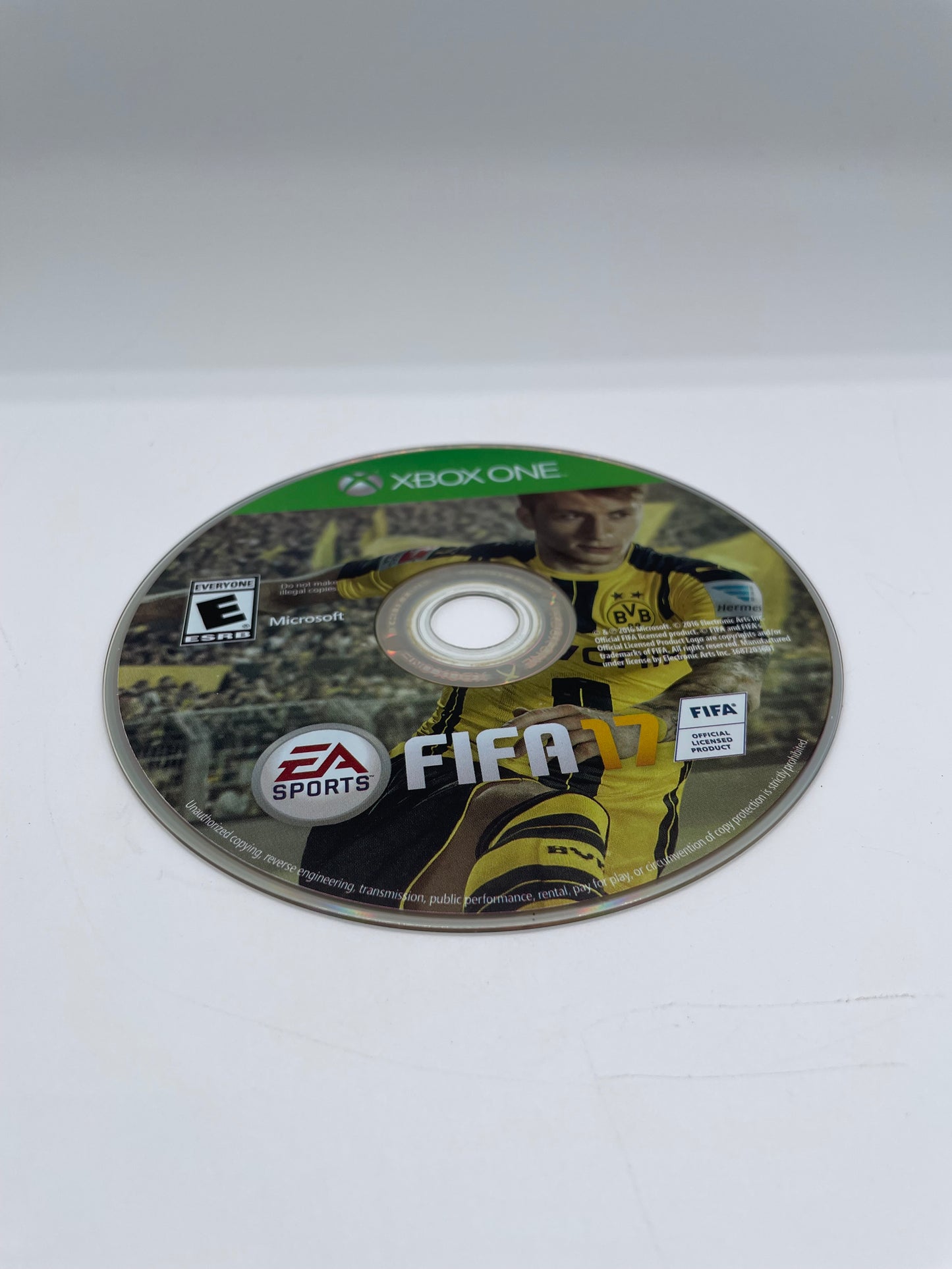 Xbox One FIFA 17 Video Game - Used with Box - Free Shipping
