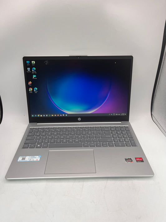 HP 15.6" Laptop 15-FC0026AV AMD Ryzen 3 7000 Series 8GB 512GB Black