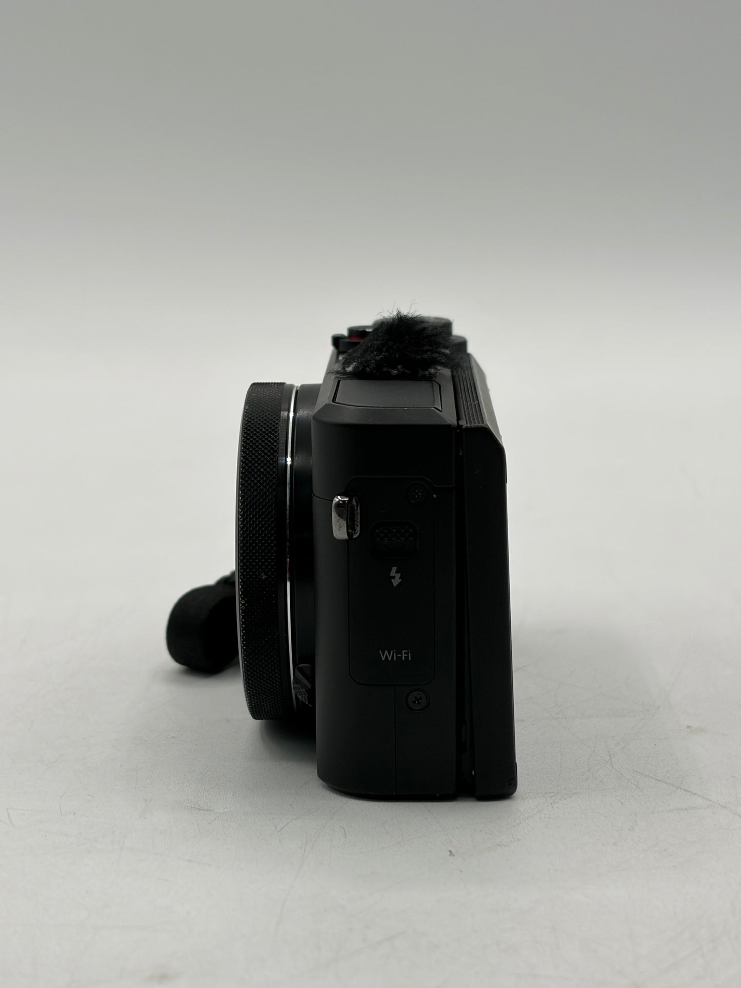 Canon PowerShot G7 X Mark II  20.1 MP 4.2x Optical Zoom Digital Camera Black