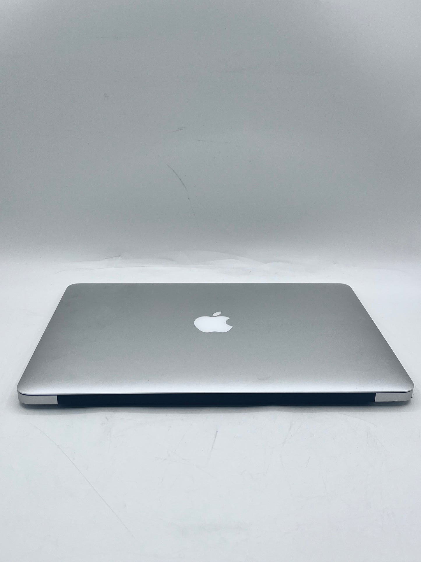 Apple MacBook Air 13" A1466 2015 Core i3 4GB 256GB Silver