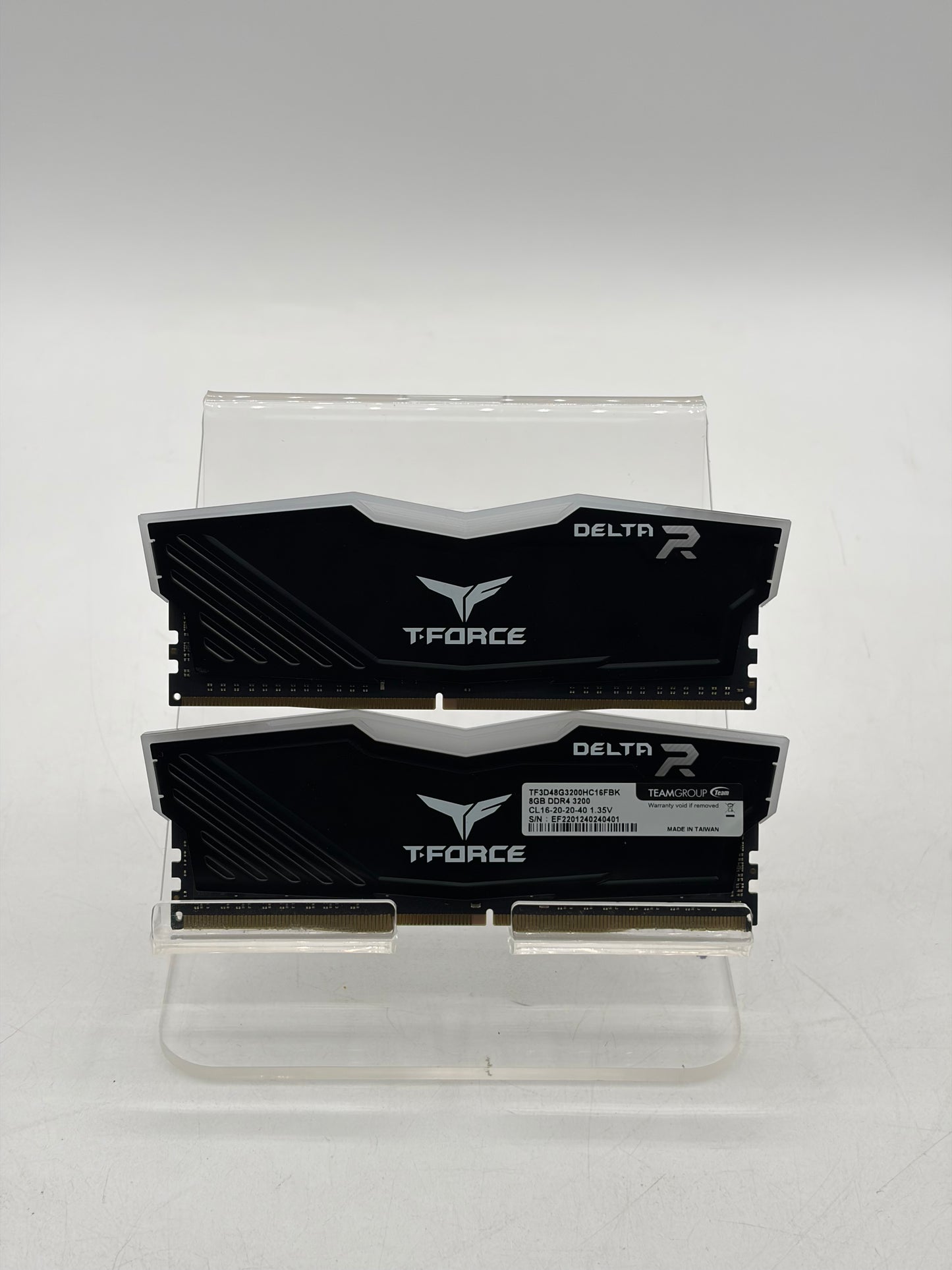 TFORCE 16GB (2x8GB) DDR4 3200 MT/s RAM Kit - Black