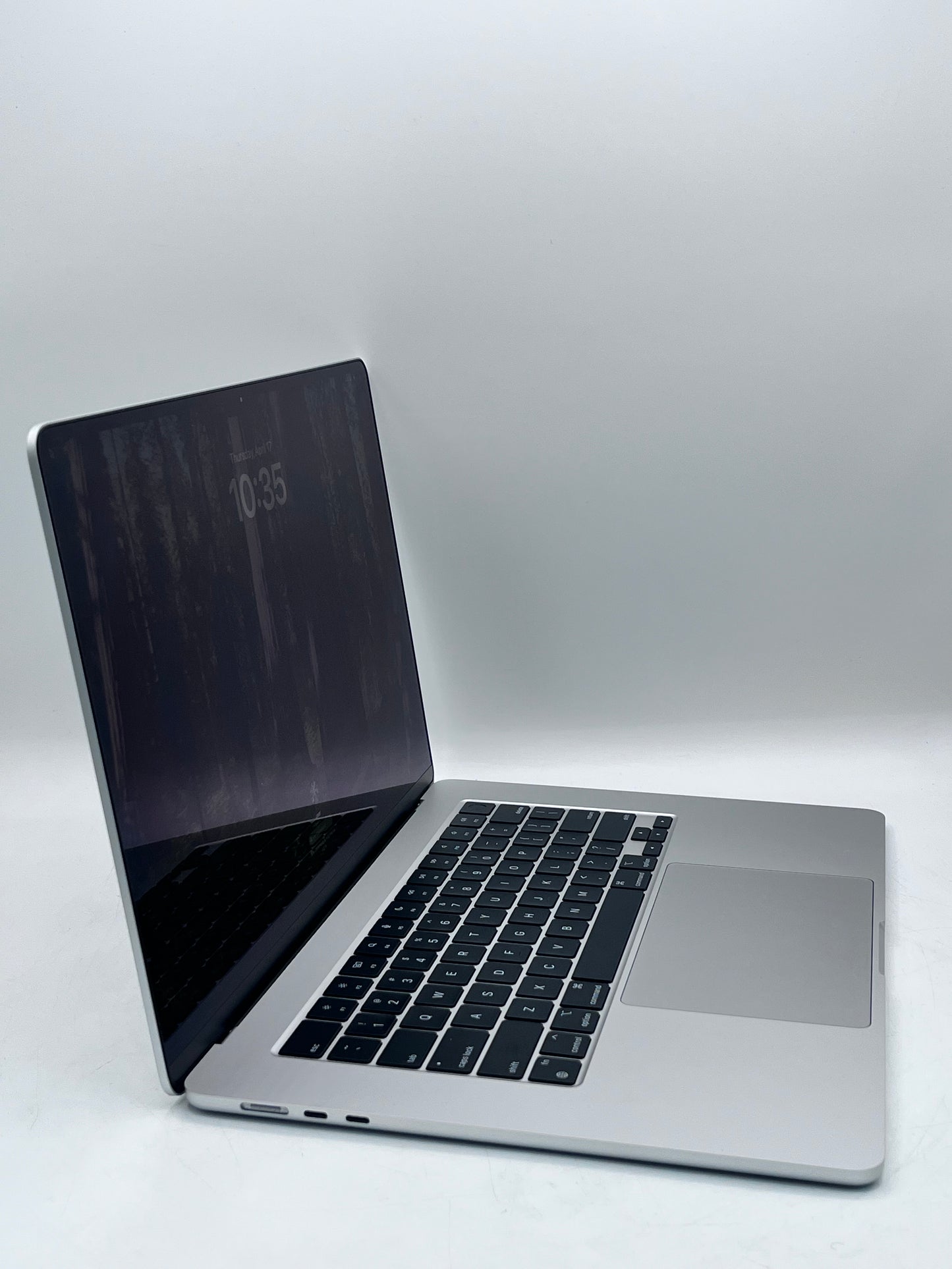2023 Apple MacBook Air 15" (256GB SSD, M2, 8GB) Laptop - MQKP3LL/A Battery Cycle Count 55
