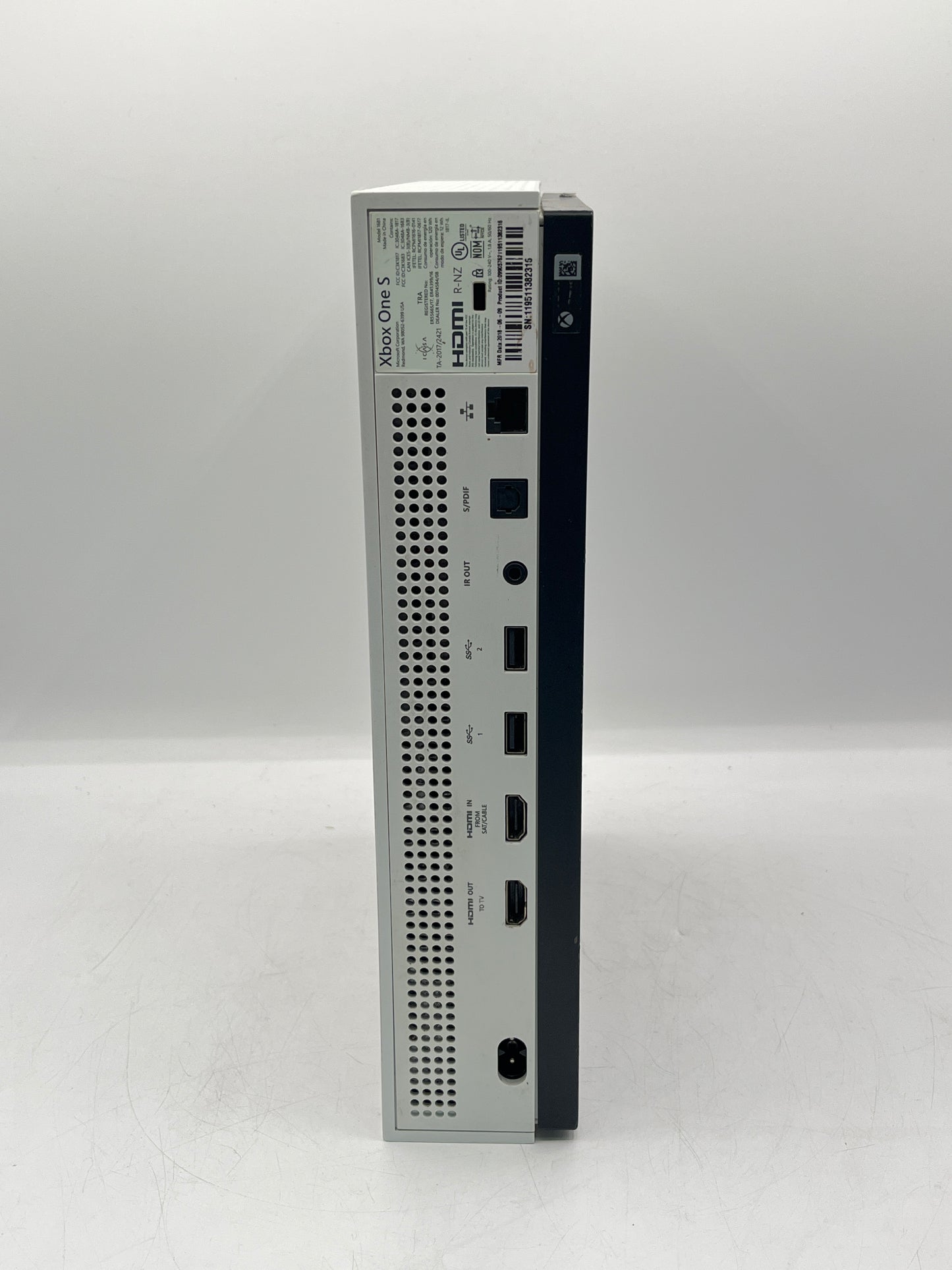 Microsoft Xbox One S (Model 1681) 500GB - Used - White