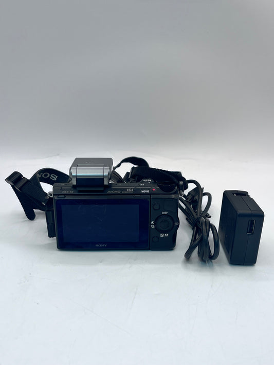 Sony NEX-5T Digital Camera w/ Battery and E-mount 16-50 OSS - Free Shipping