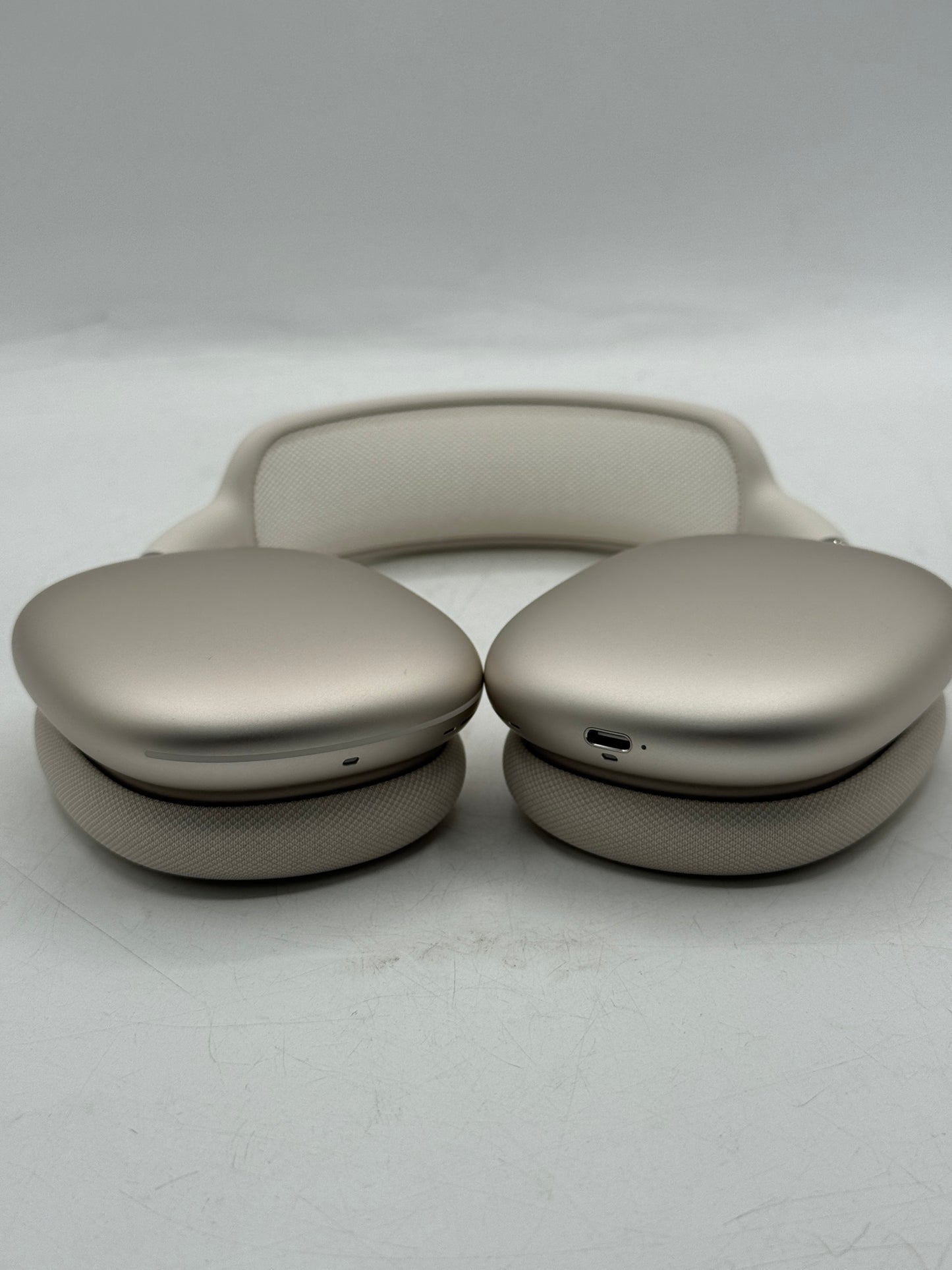 Apple AirPods Max 2 Starlight A3454 MHWL4AM/A MINT Condition Free Shipping