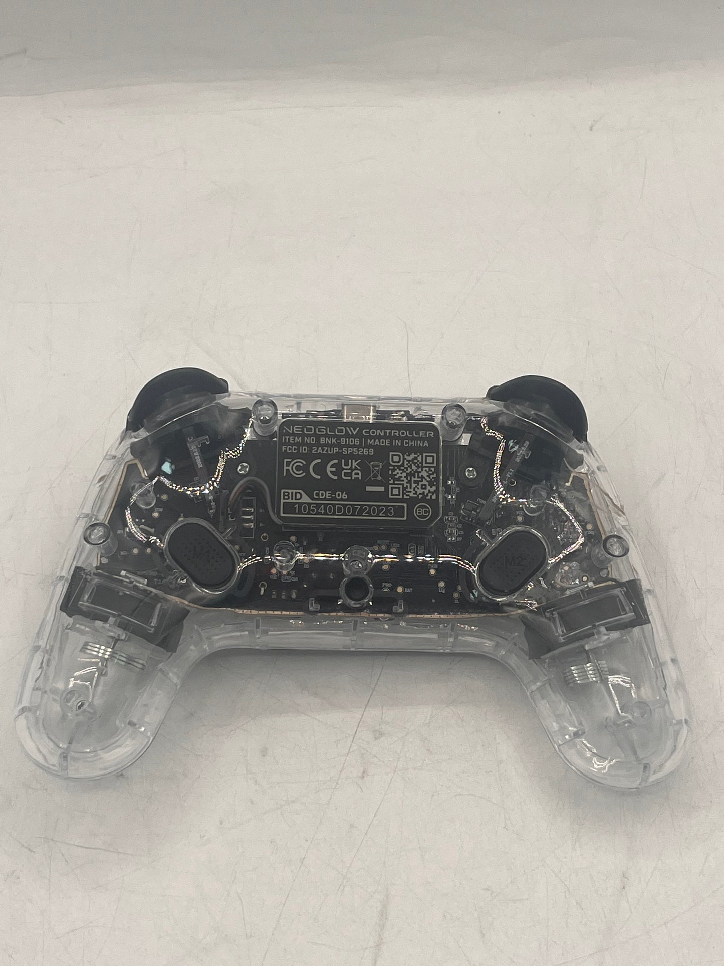 NeoGlow BIONIK BNK-9099 Nintendo Switch Wireless RGB Controller - Clear