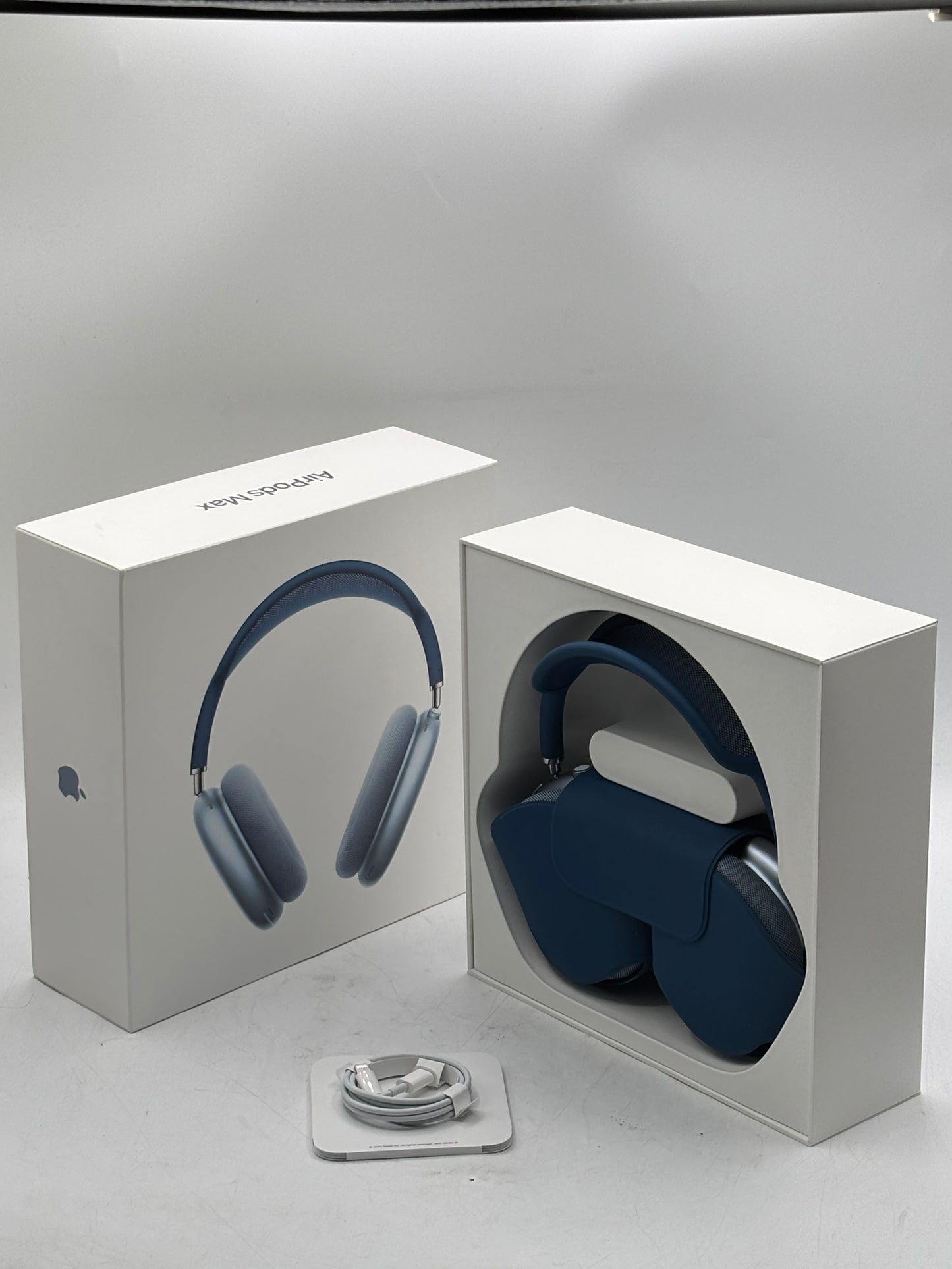 AirPods Max Sky Blue with Blue Headband A2096 MGYLAM/A Free Shipping