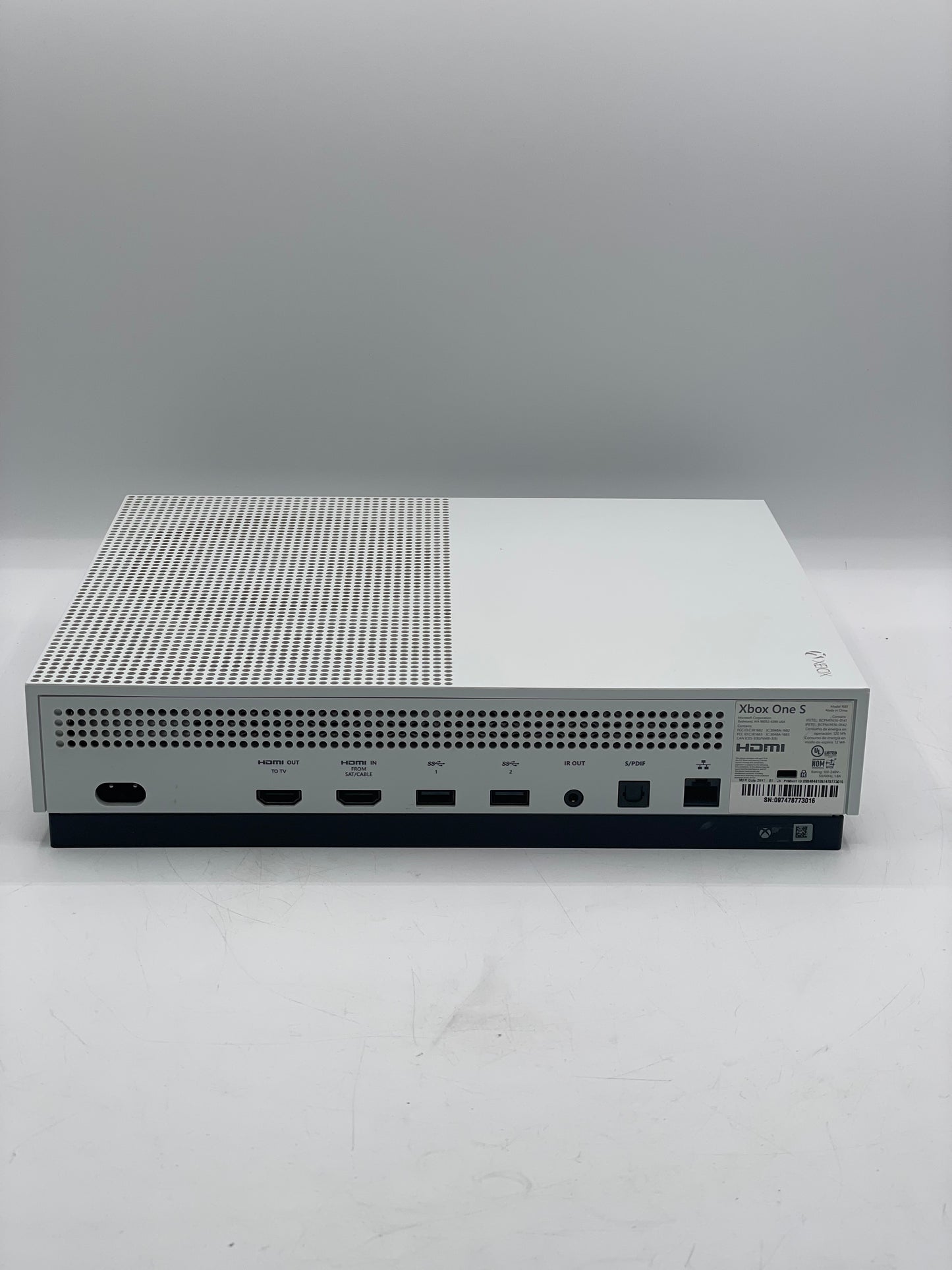 Microsoft Xbox One S 2016 (Model: 1681) - 500GB - Used - White