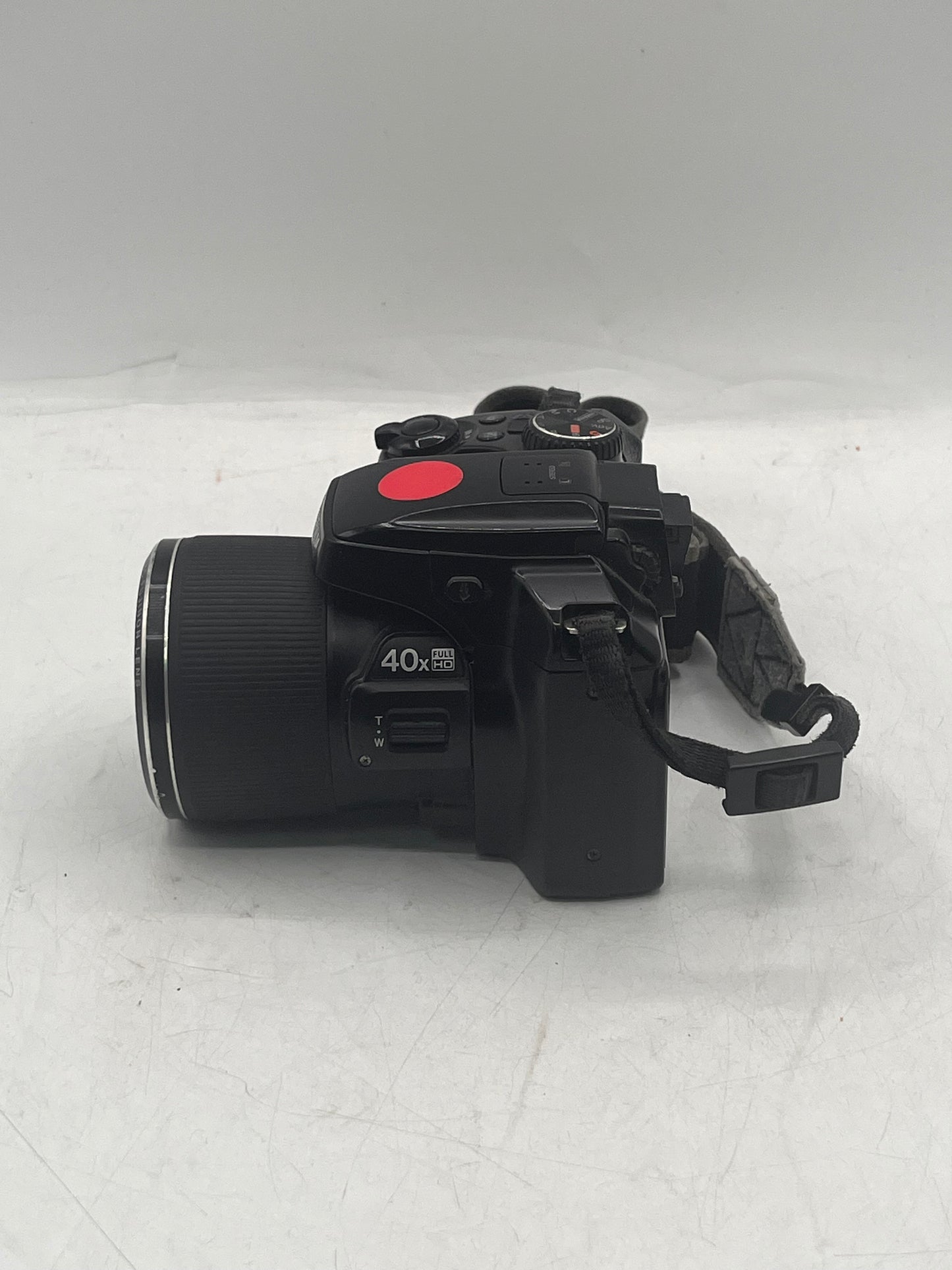 Fujifilm FinePix S8200 Bridge Camera TESTED, 16MP 40x Zoom 3in USB Flash Black