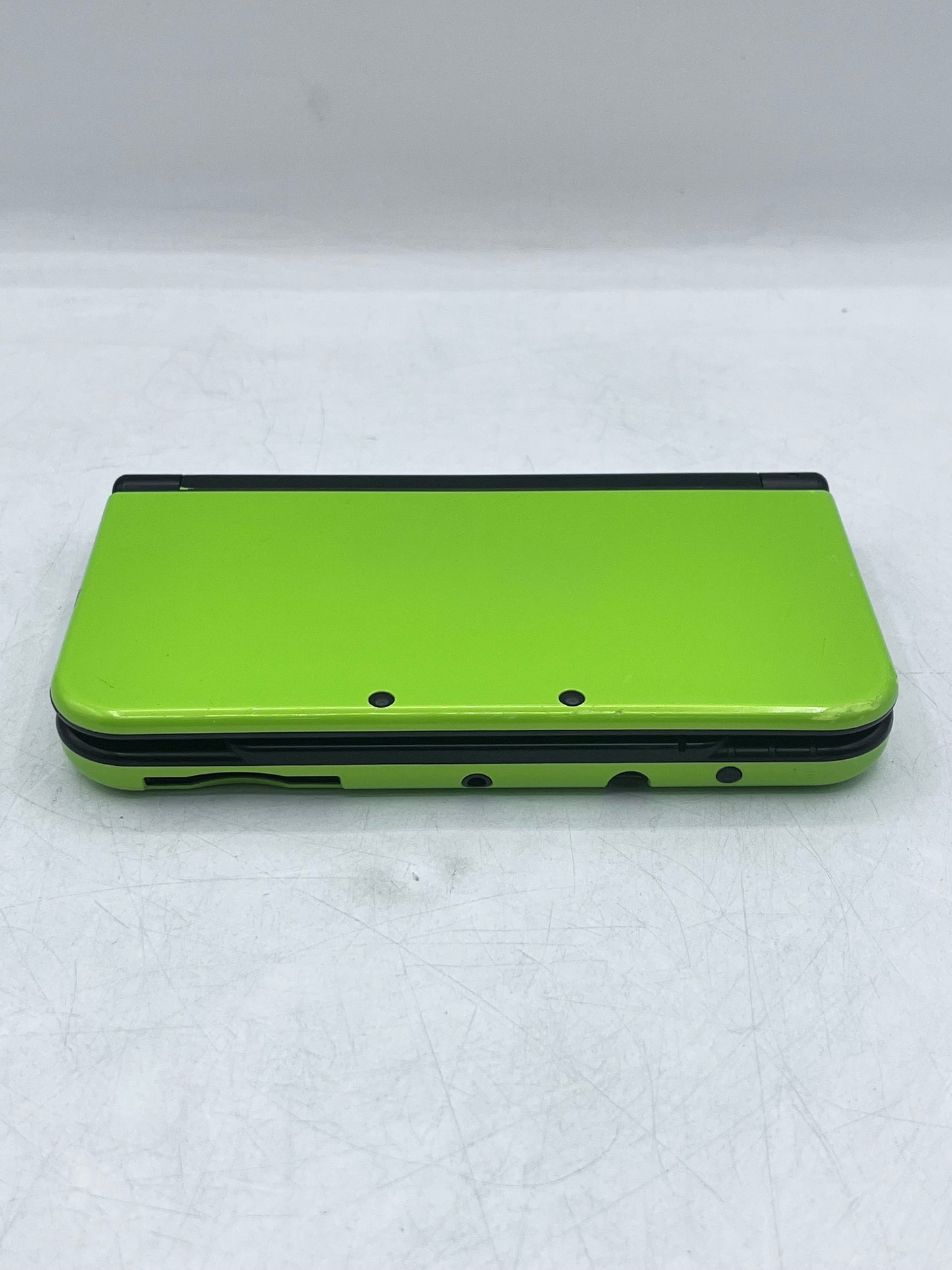 Nintendo New 3DS XL Special Edition Console - Lime Green