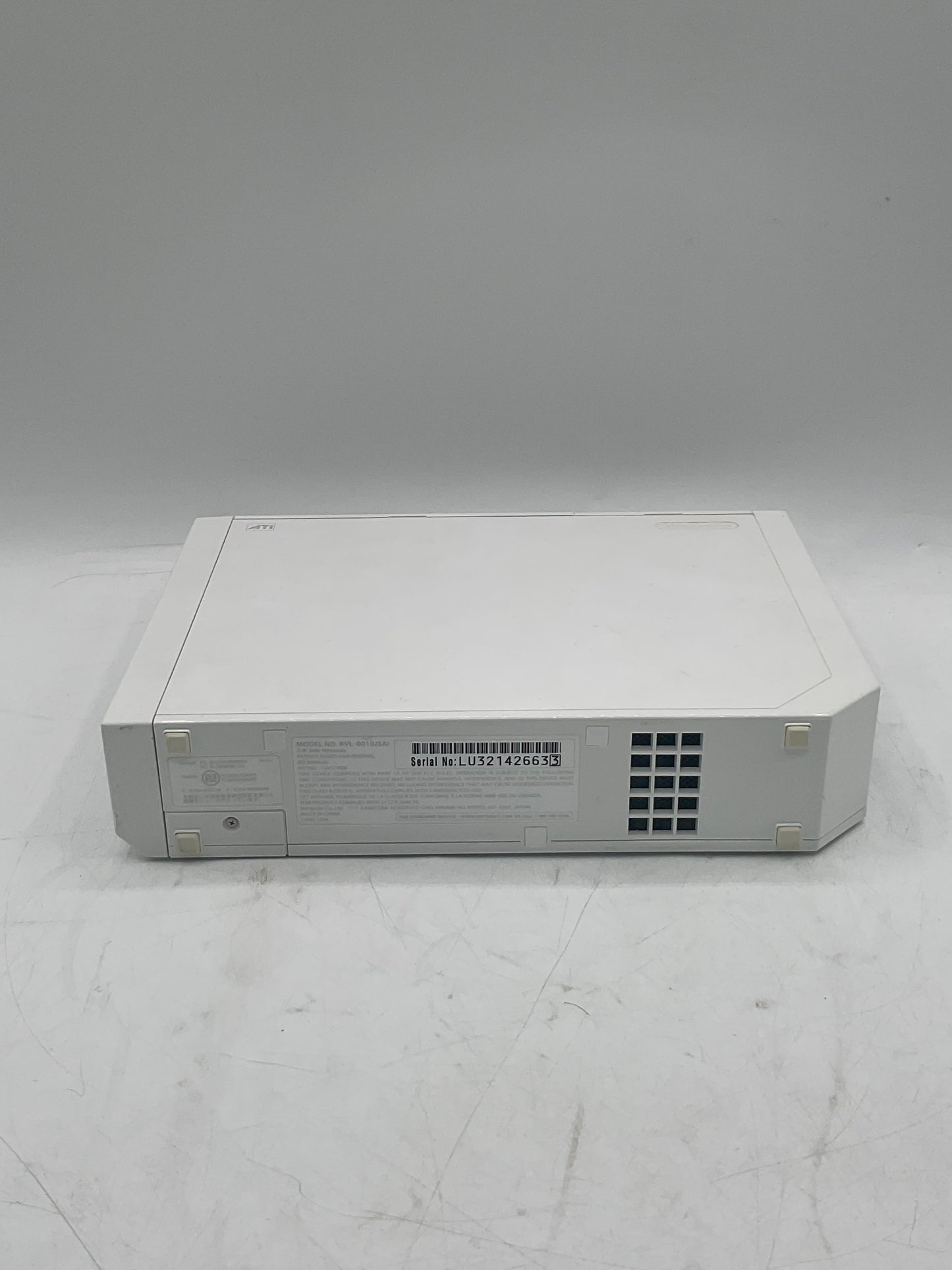 Nintendo Wii RVL-001 2006 White Video Game Console