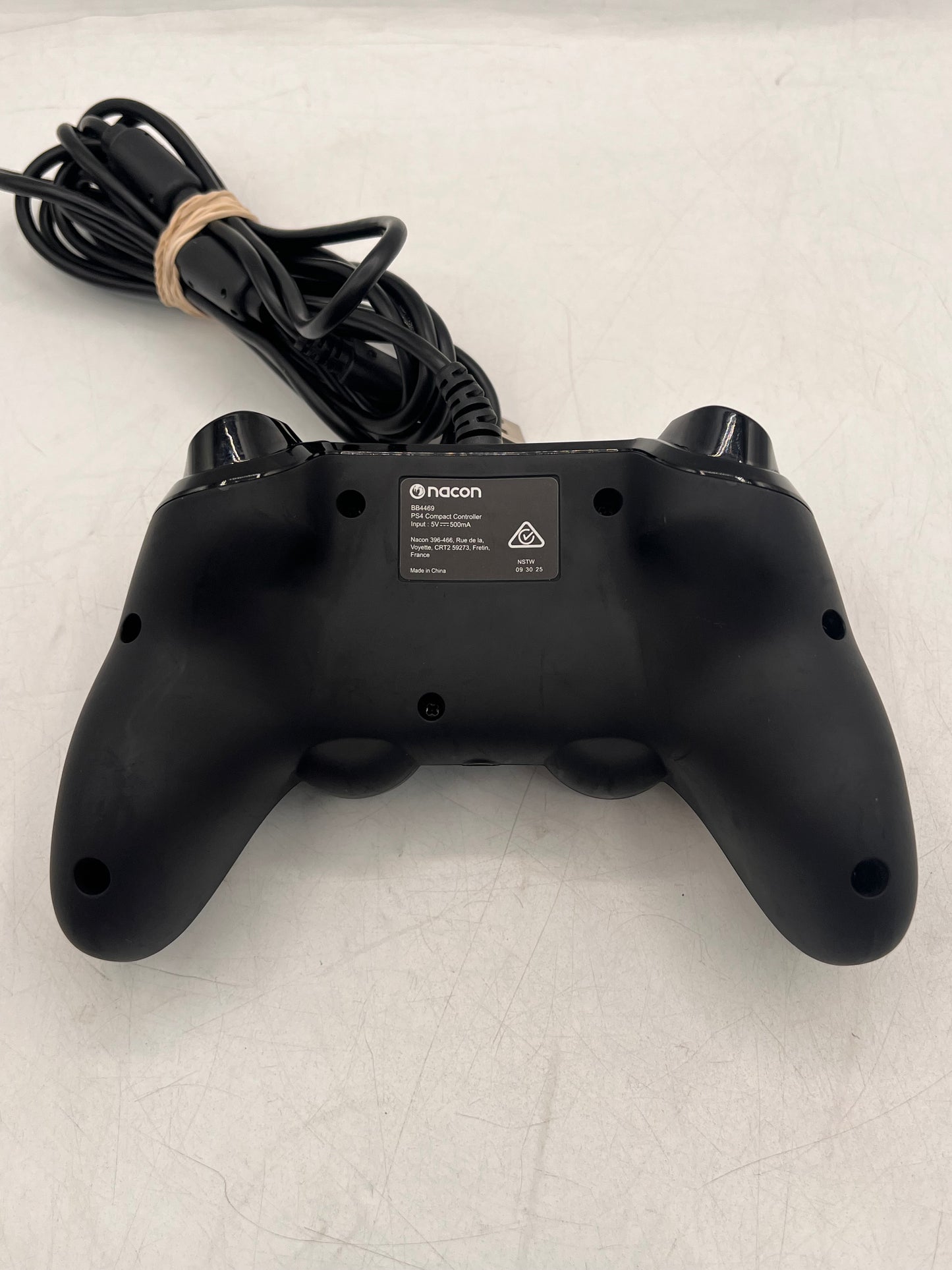 Nacon Wired Controller for PlayStation 4 PS4 and PC - Black
