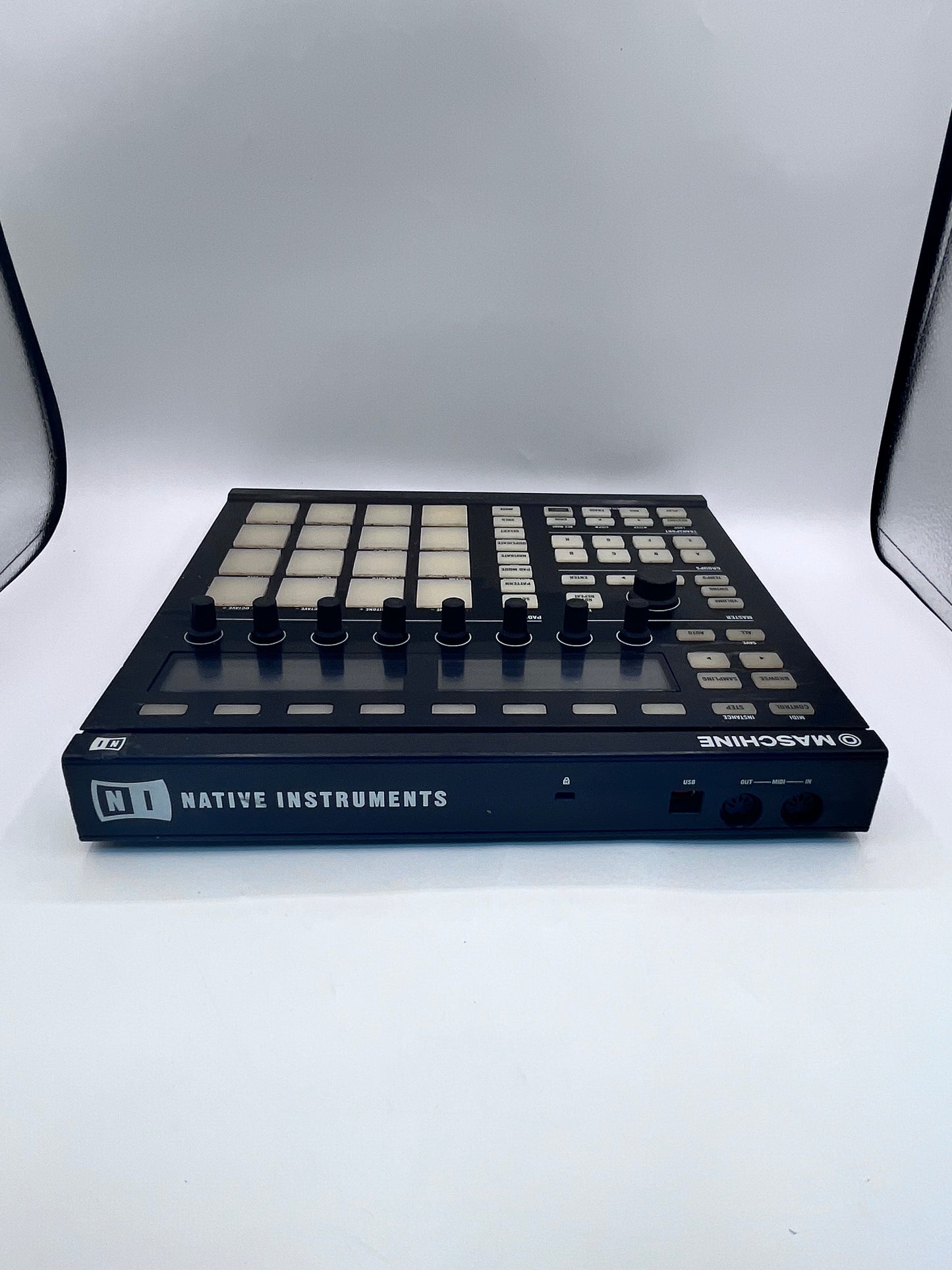 Native Instruments Maschine MK2 Pro Audio Equipment - Black