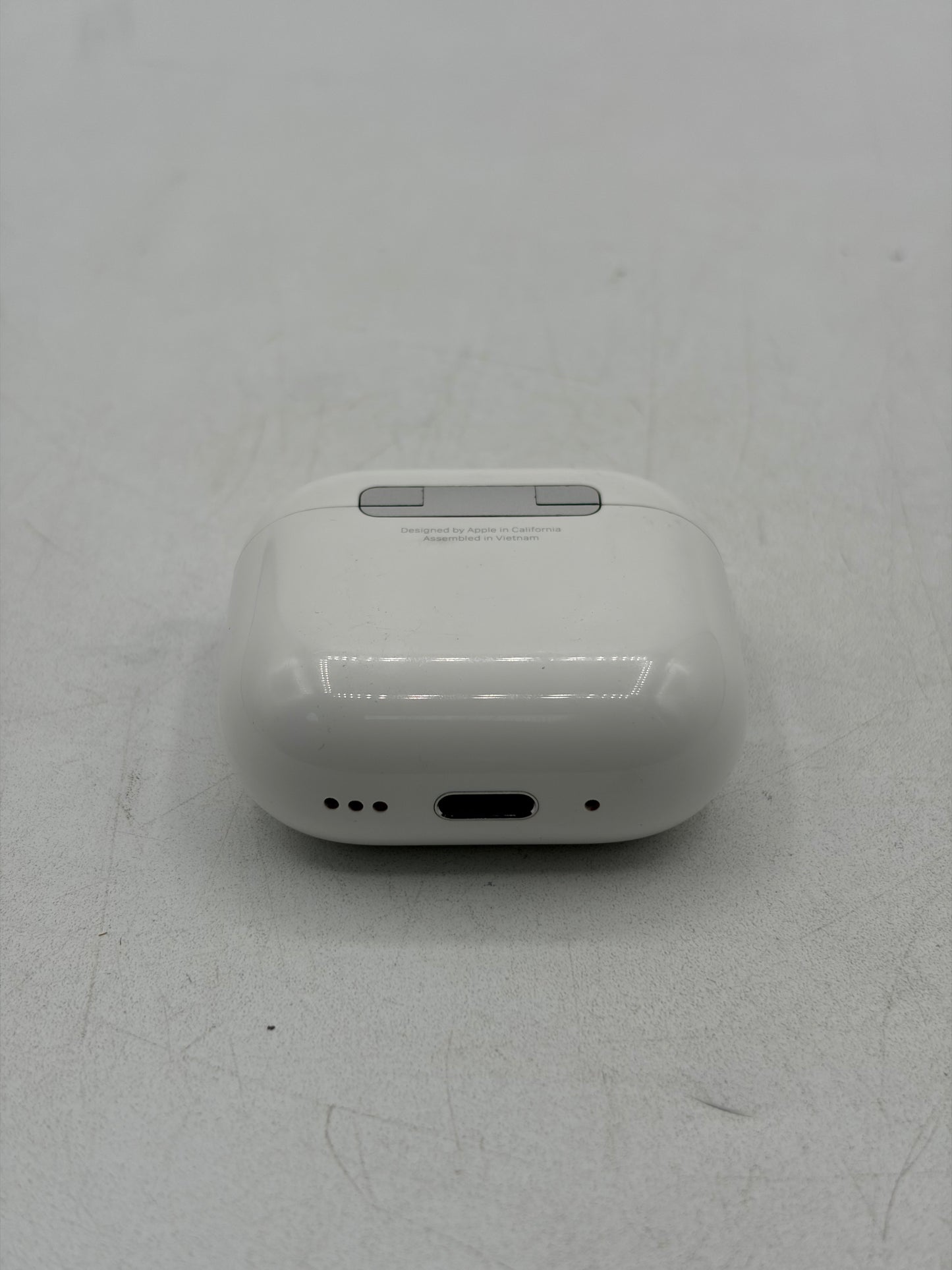 Apple AirPods (4th Gen) Complete Set A3055 A3056 A3059 - White
