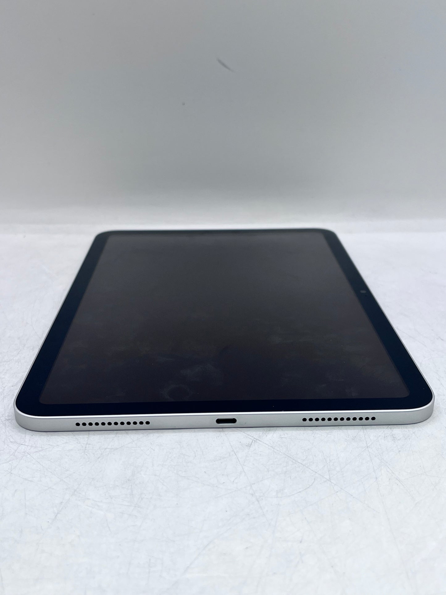 Wi-Fi Only Apple iPad 10th Gen 64GB 10.9" A2696 MPQ03LL/A - Silver Free Shipping