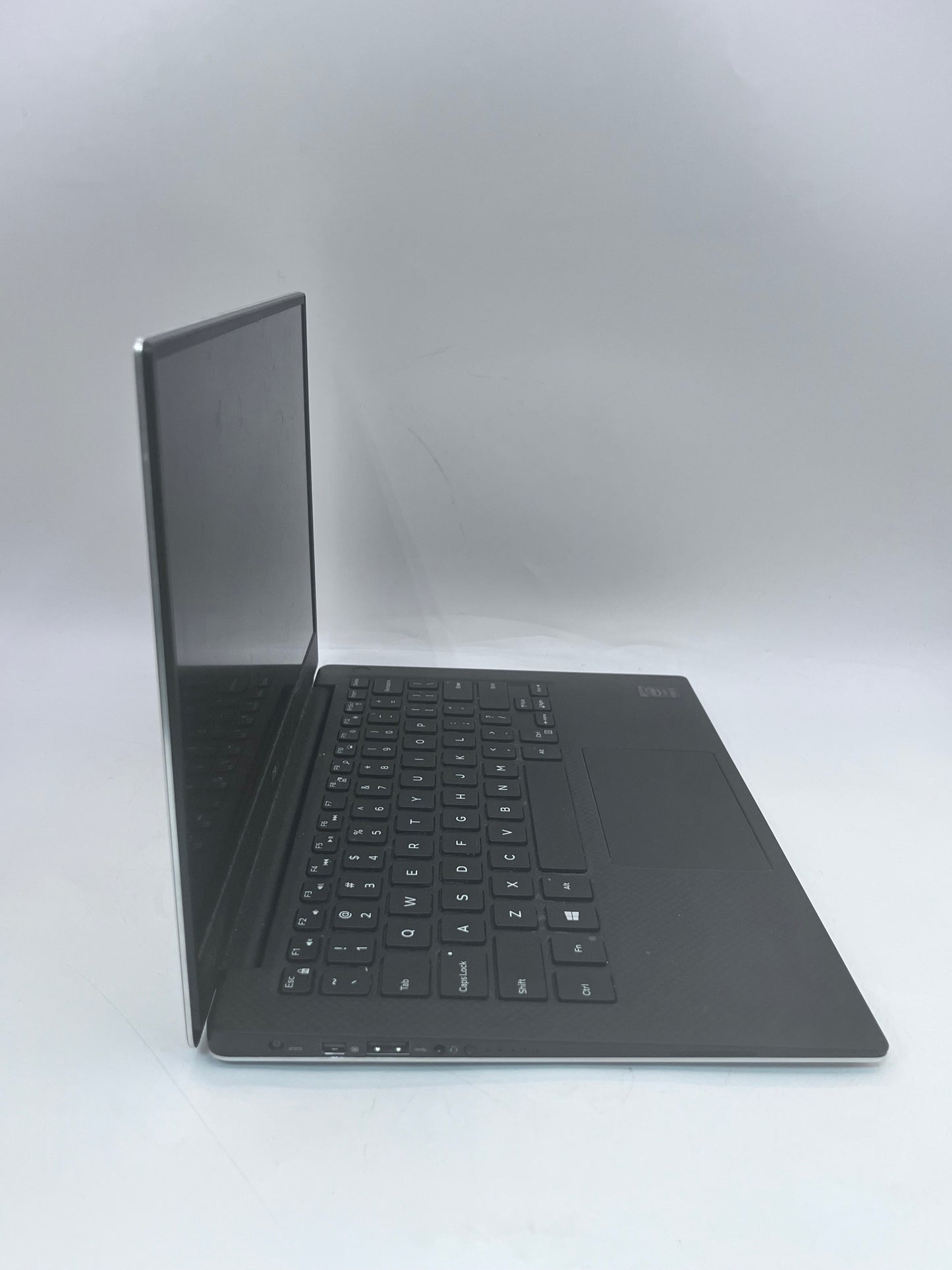Dell XPS 13 9343 13" Core i3 5th Gen 4GB 128GB Black