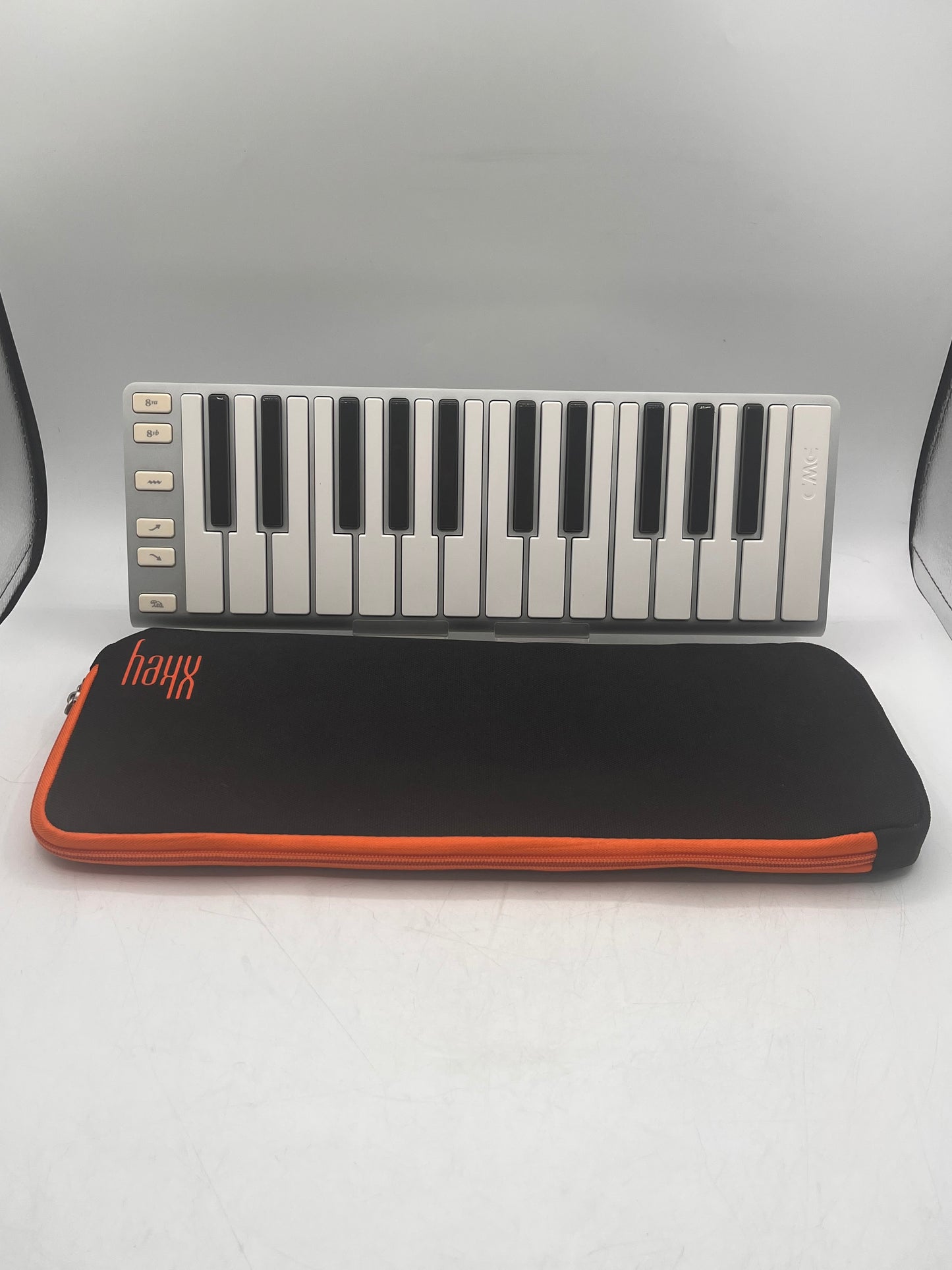 CME Xkey 25-key Mobile Keyboard Controller Silver USB GREAT Portable Beat Audio