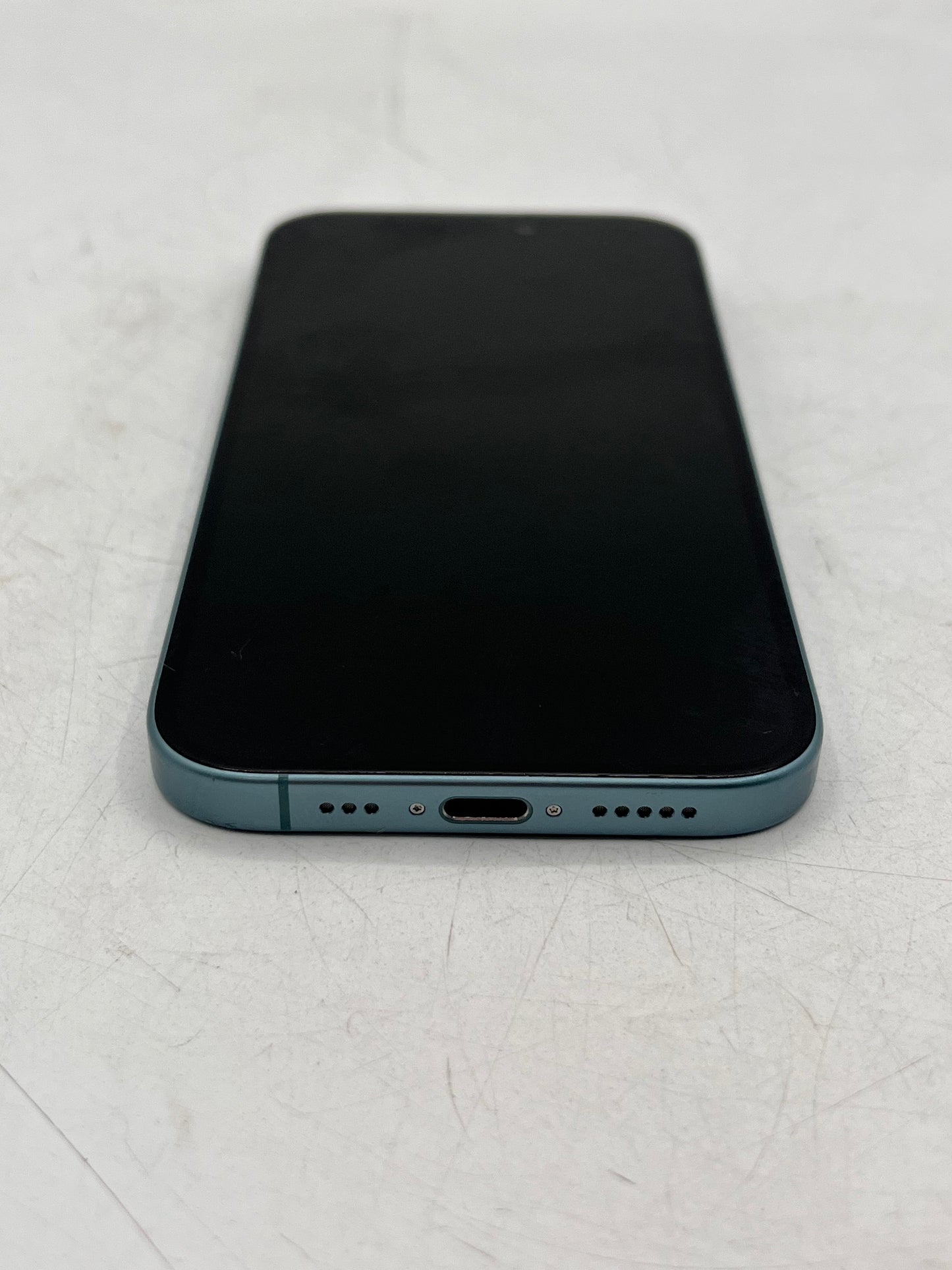 Unlocked Apple iPhone 16 256GB A3081 MYD23LL/A 92% Battery Health