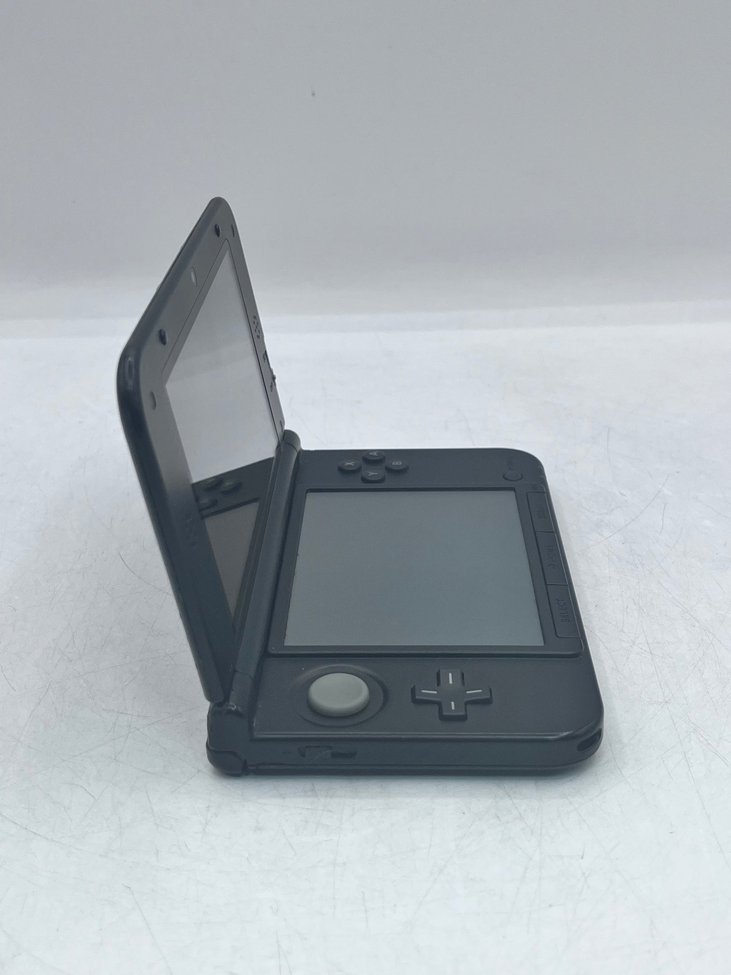 Nintendo 3DS XL (SPR-001) Broken Handheld Gaming Console - Black