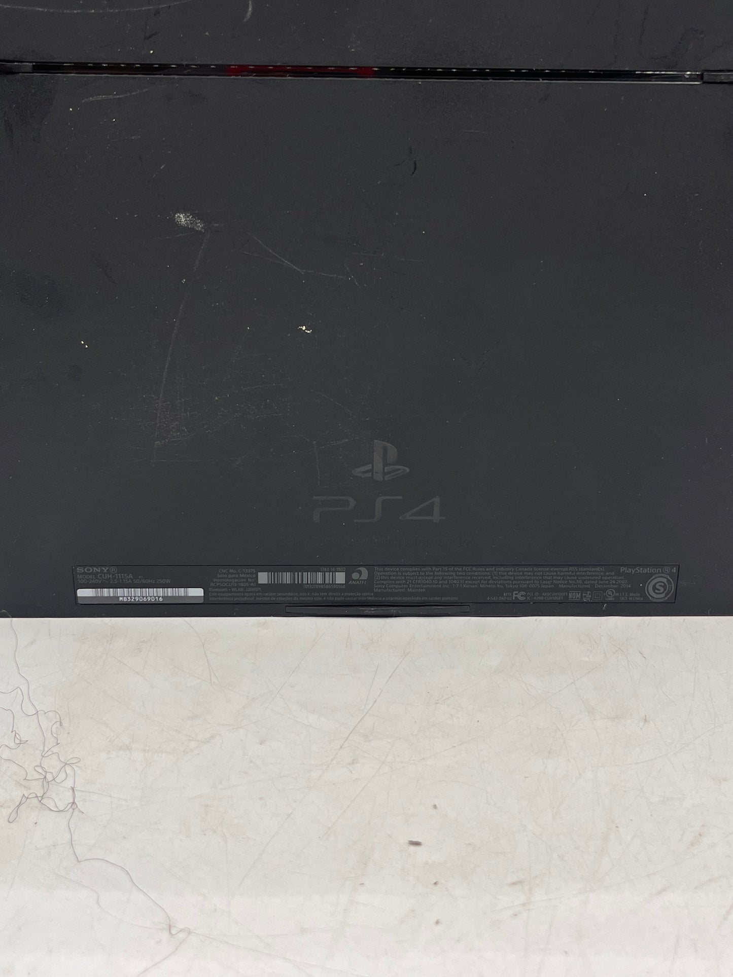 Sony PlayStation 4 CUH-1115A 500GB Black Console with 1 Controller
