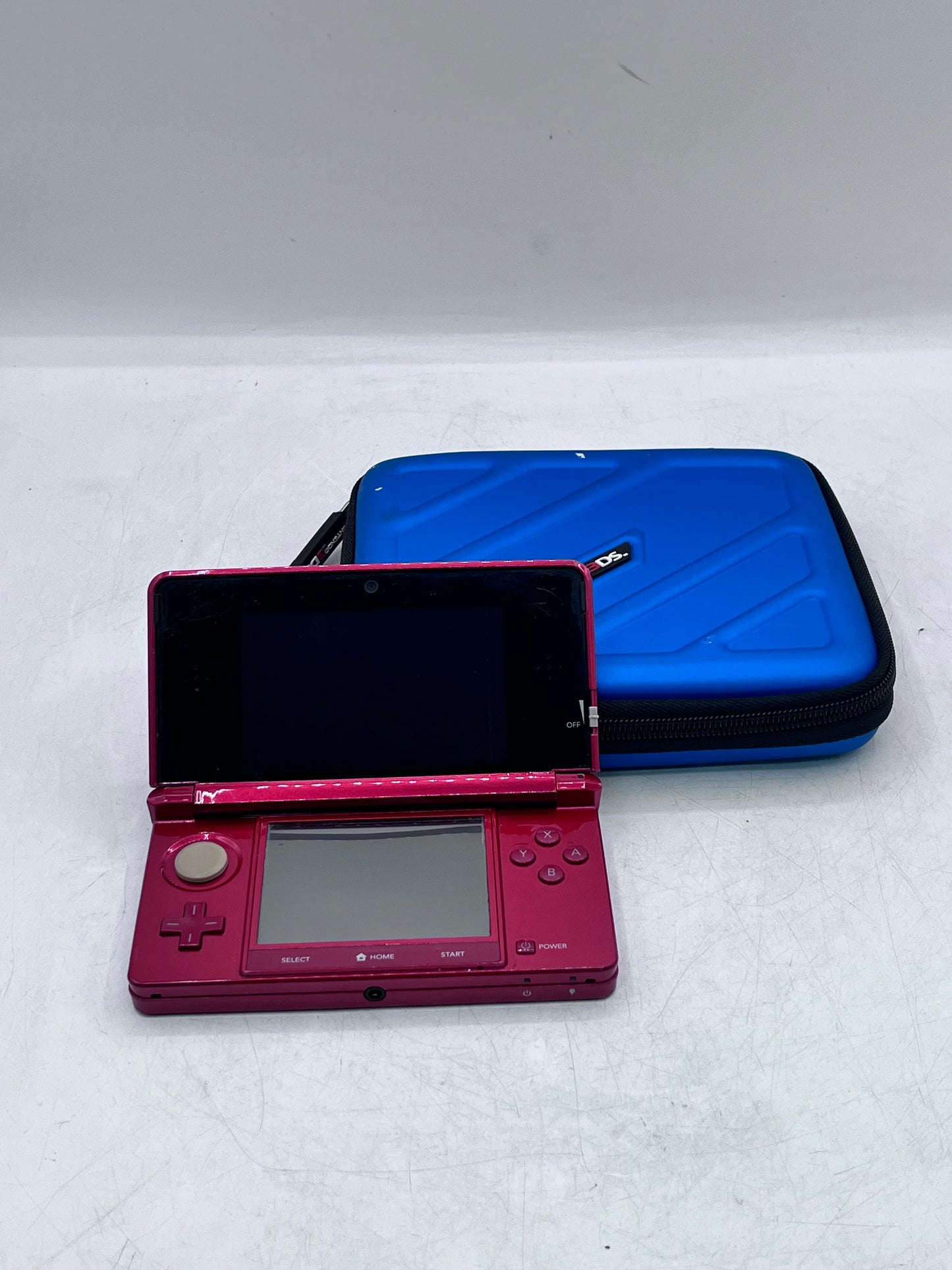 Nintendo 3DS (CTR-001) Red Handheld Gaming Console - Broken - Free Shipping