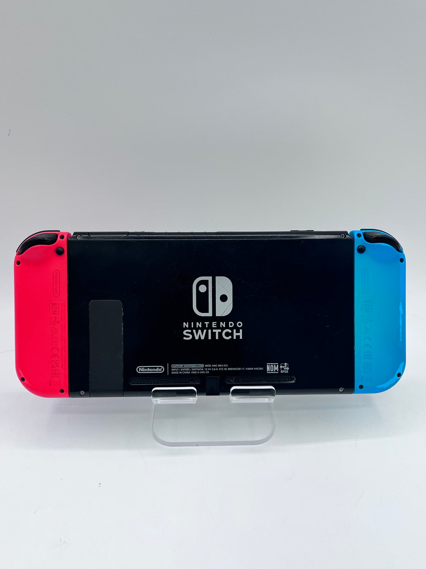 Nintendo Switch HAC-001 w/ Console Joy-Con, Dock, Charger, SD Card Tested