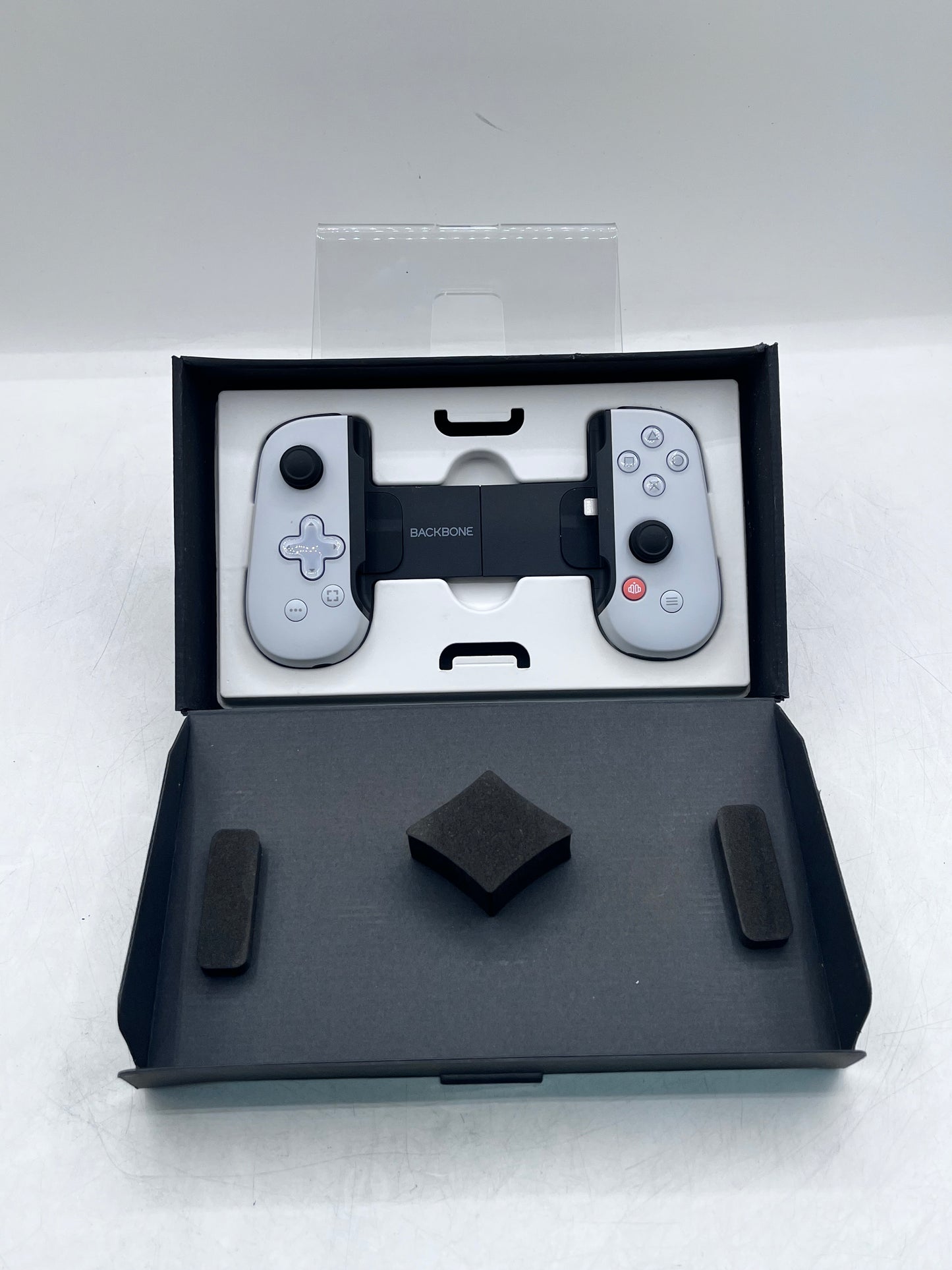 Backbone PlayStation USB-C Mobile Gaming Controller iPhone Android - White