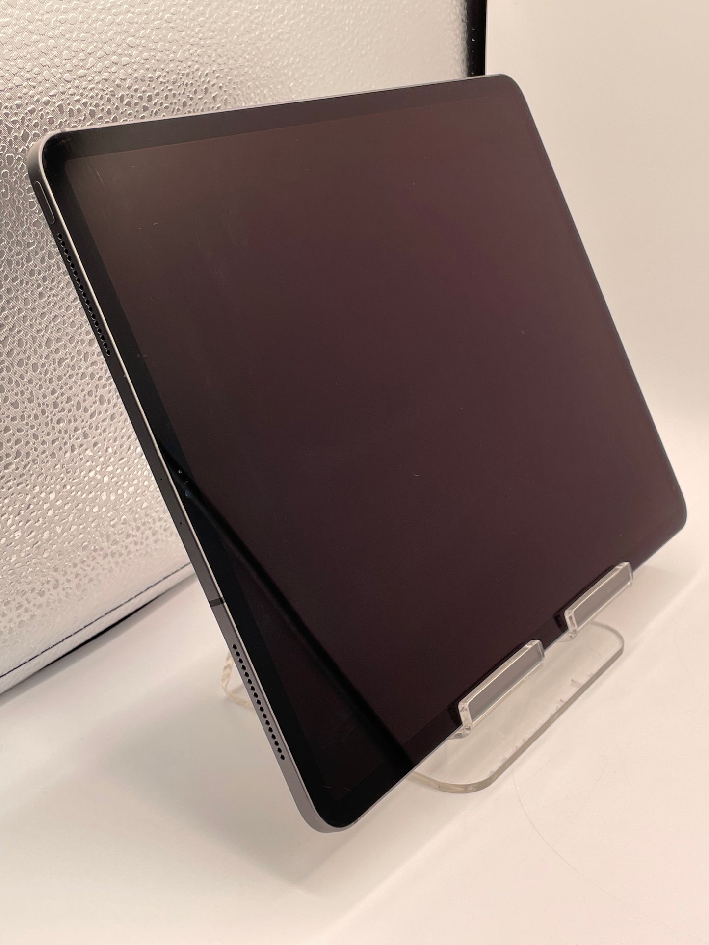 Unlocked Apple iPad 12.9 3rd gen 256GB A2014 Space Gray