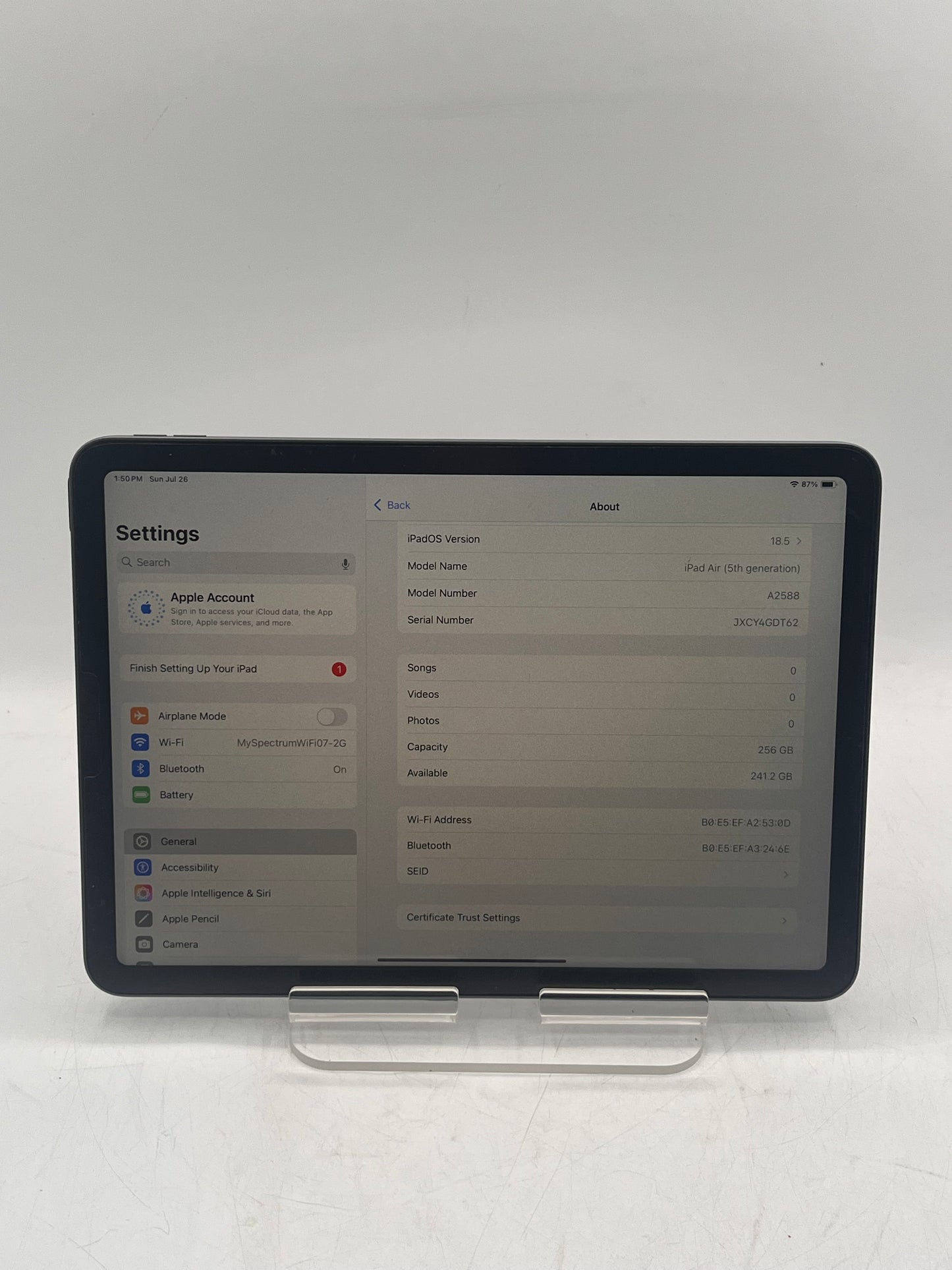 Apple iPad Air 5th Gen A2588 MM9L3LL/A 256GB Wi‑Fi Only Tablet Silver