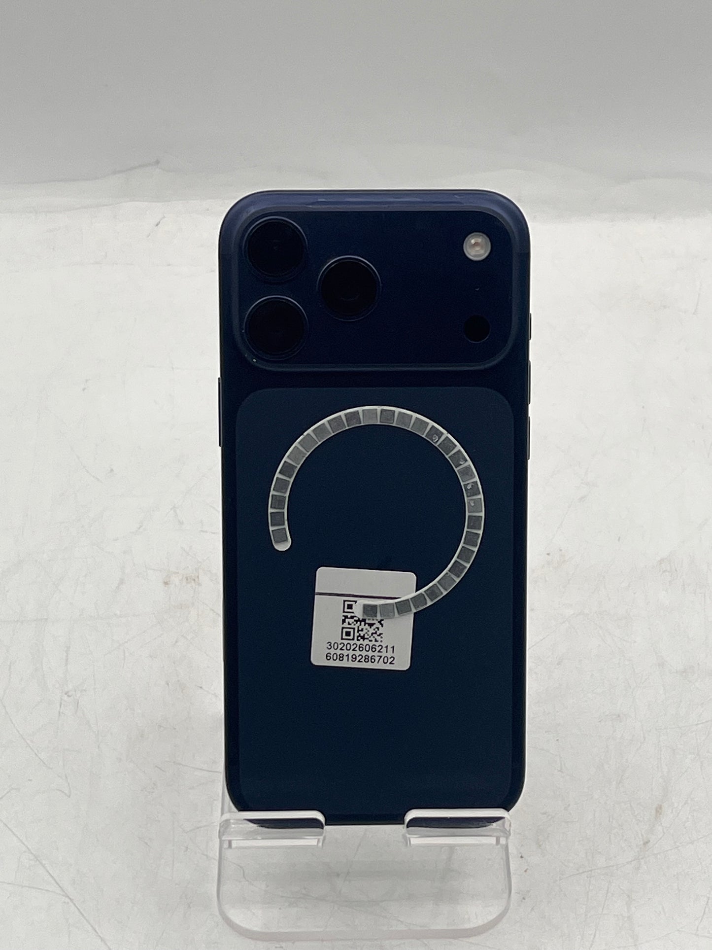 Unlocked Apple iPhone 17 Pro Max A3257 MFXJ4LL/A 256GB Blue - Cracked Screen