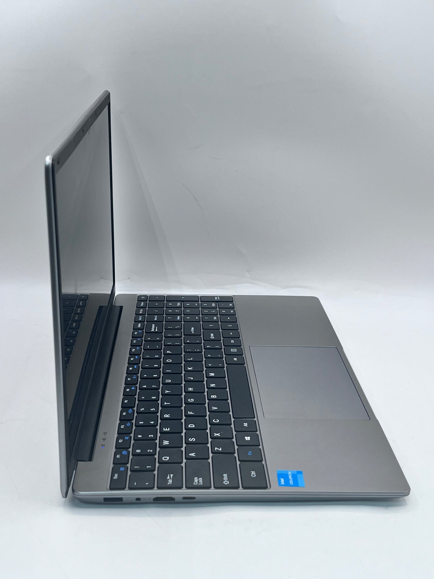 Folinham D-1520 15.6 Laptop 1TB 16GB Intel Celeron N100 Windows 11 Pro Gray