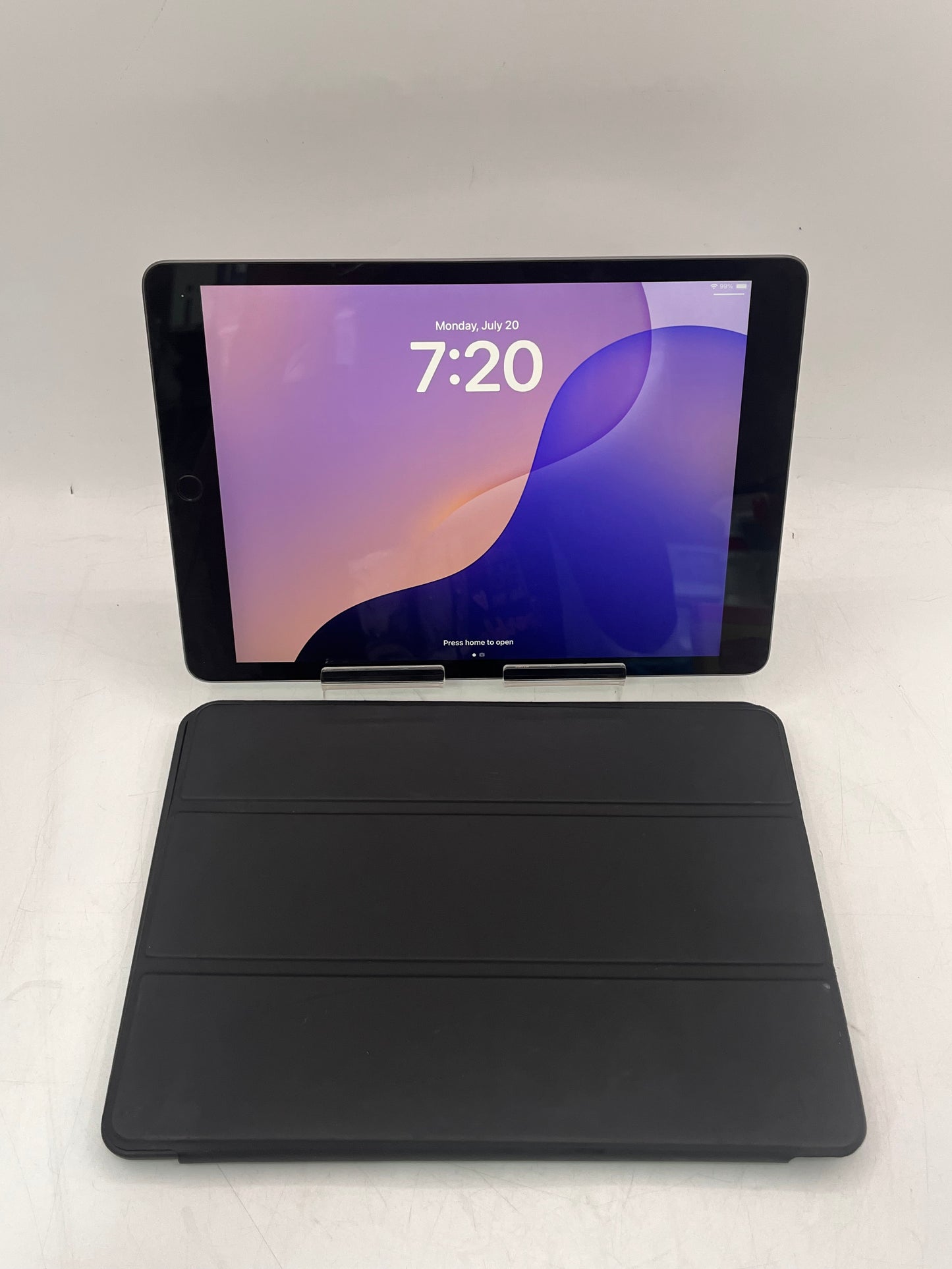 Apple iPad 9th Gen A2602 MK2K3LL/A 64GB Wi-Fi Only Space Gray
