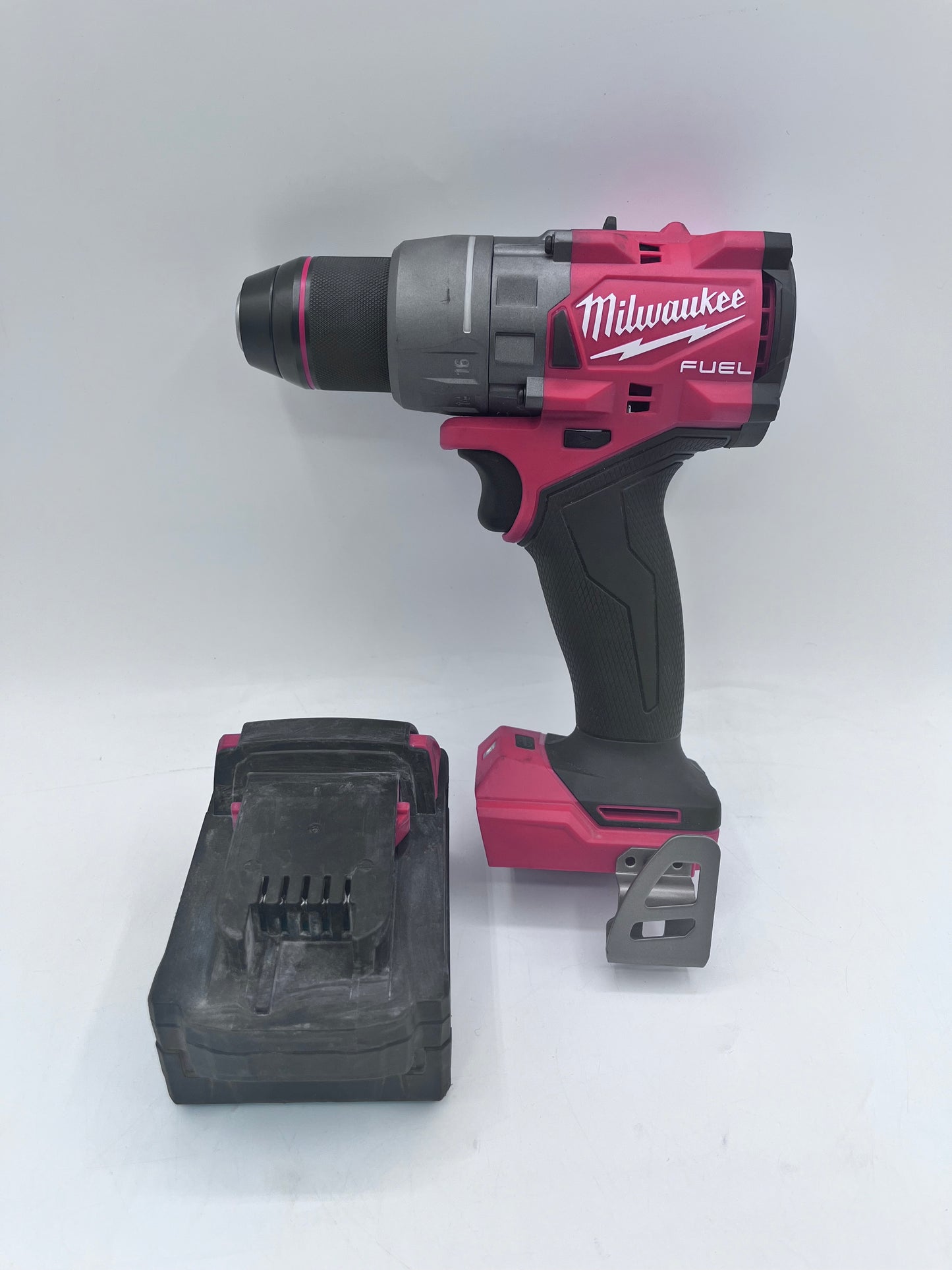 Milwaukee 1/2" Drill/Driver 2903-20 with 5AH Battery Pack - Red