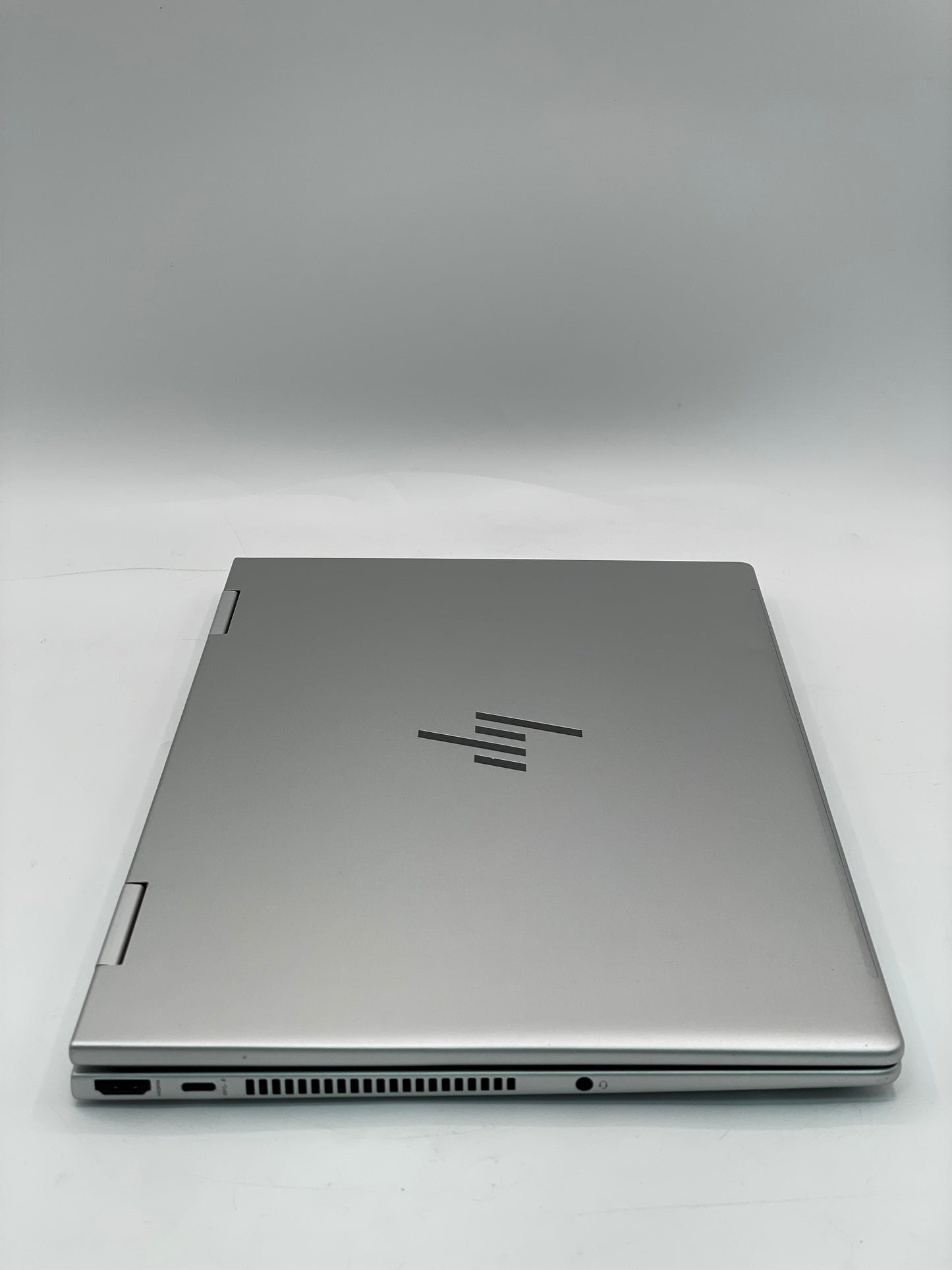 HP Envy x360 2-in-1 Laptop 14-es0013dx 14" i5-1335U 1.3GHz 8GB RAM 256GB SSD