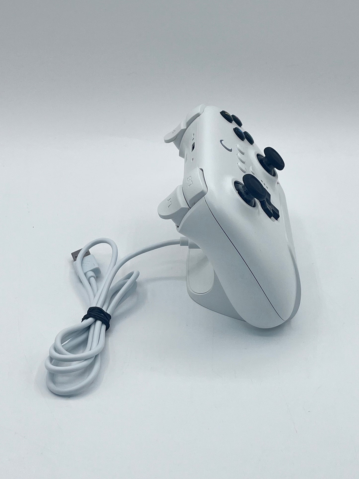 8bitdo Ultimate 2.4G Wireless Video Game Controller - White