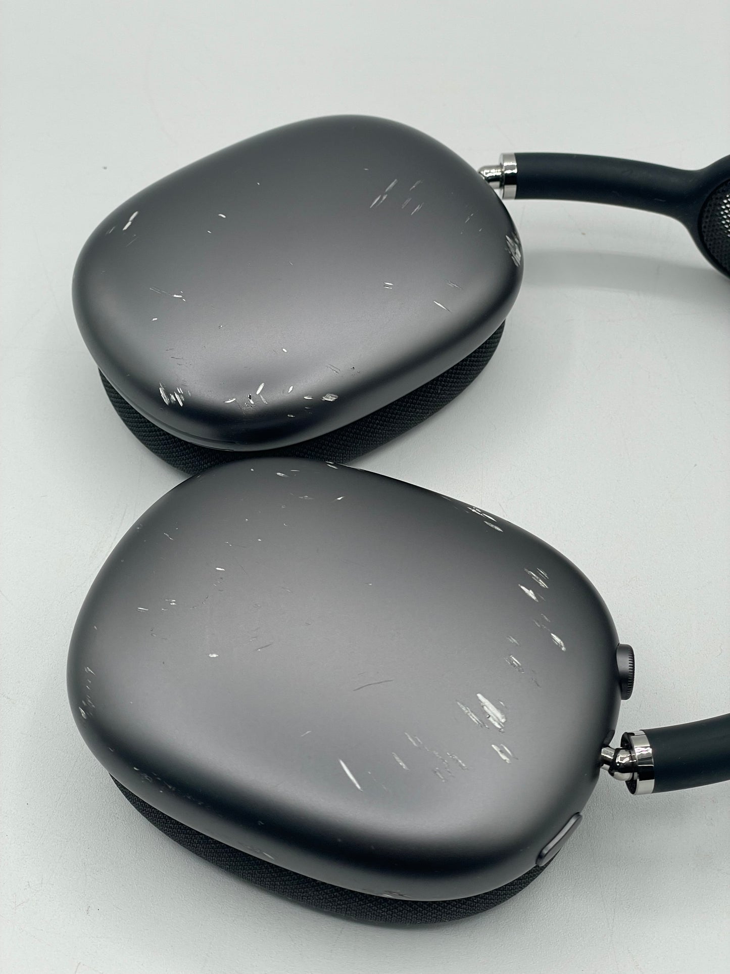 Apple AirPods Max Wireless Over-Ear Headset A2096 MGYH3AM/A -  Space Gray