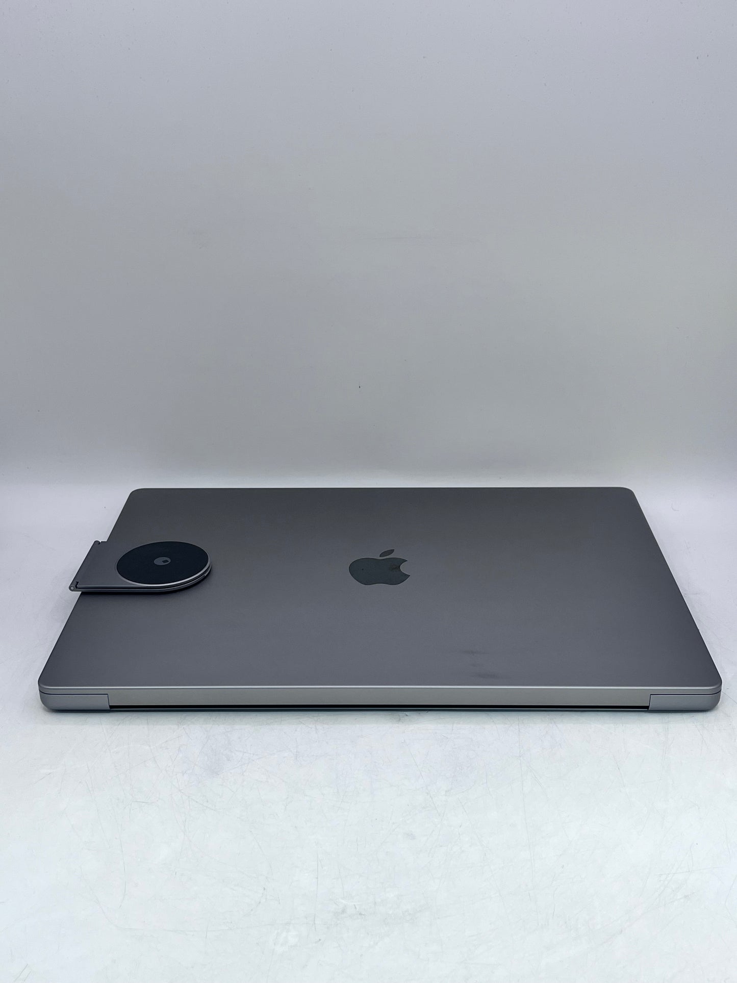Apple MacBook Pro 16" A2485 - M1 Pro, 16GB RAM, 1TB SSD, Silver