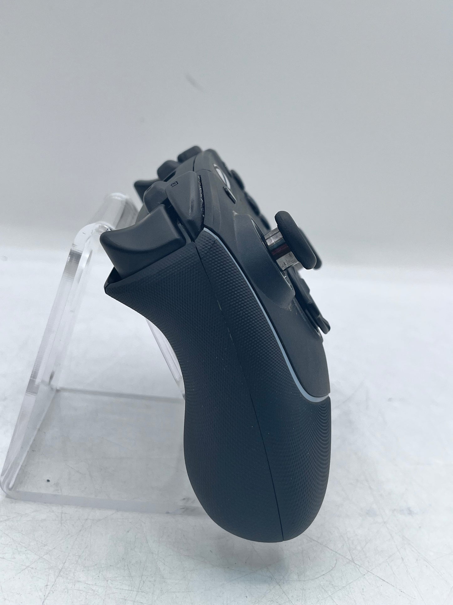 Razer Wolverine V2 Chroma RZ06-04010100 Xbox One / Xbox Series X/S / PC
