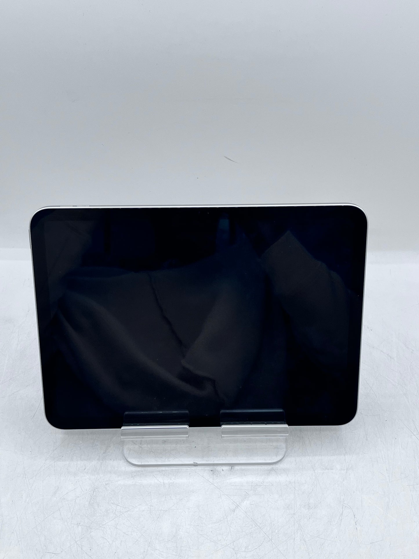 Wi-Fi Only Apple iPad 10th Gen 64GB 10.9" A2696 MPQ03LL/A - Silver Free Shipping