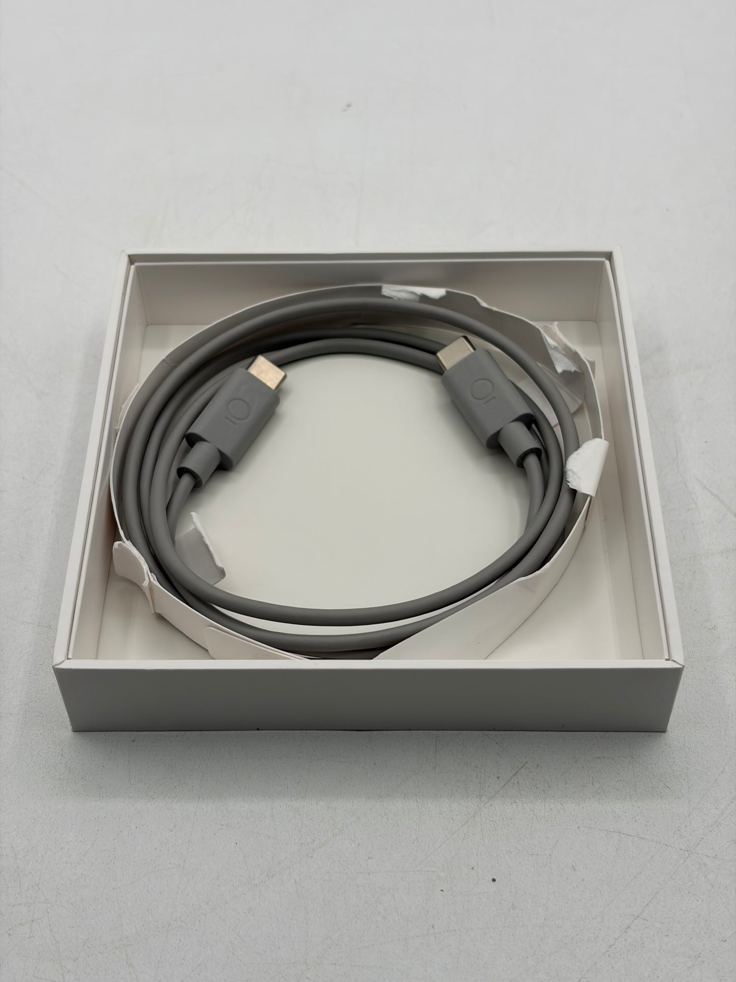 Oura Ring 4 Smart Activity Tracker - Size 11 - (JZ90-57460-11) - Ceramic Cloud