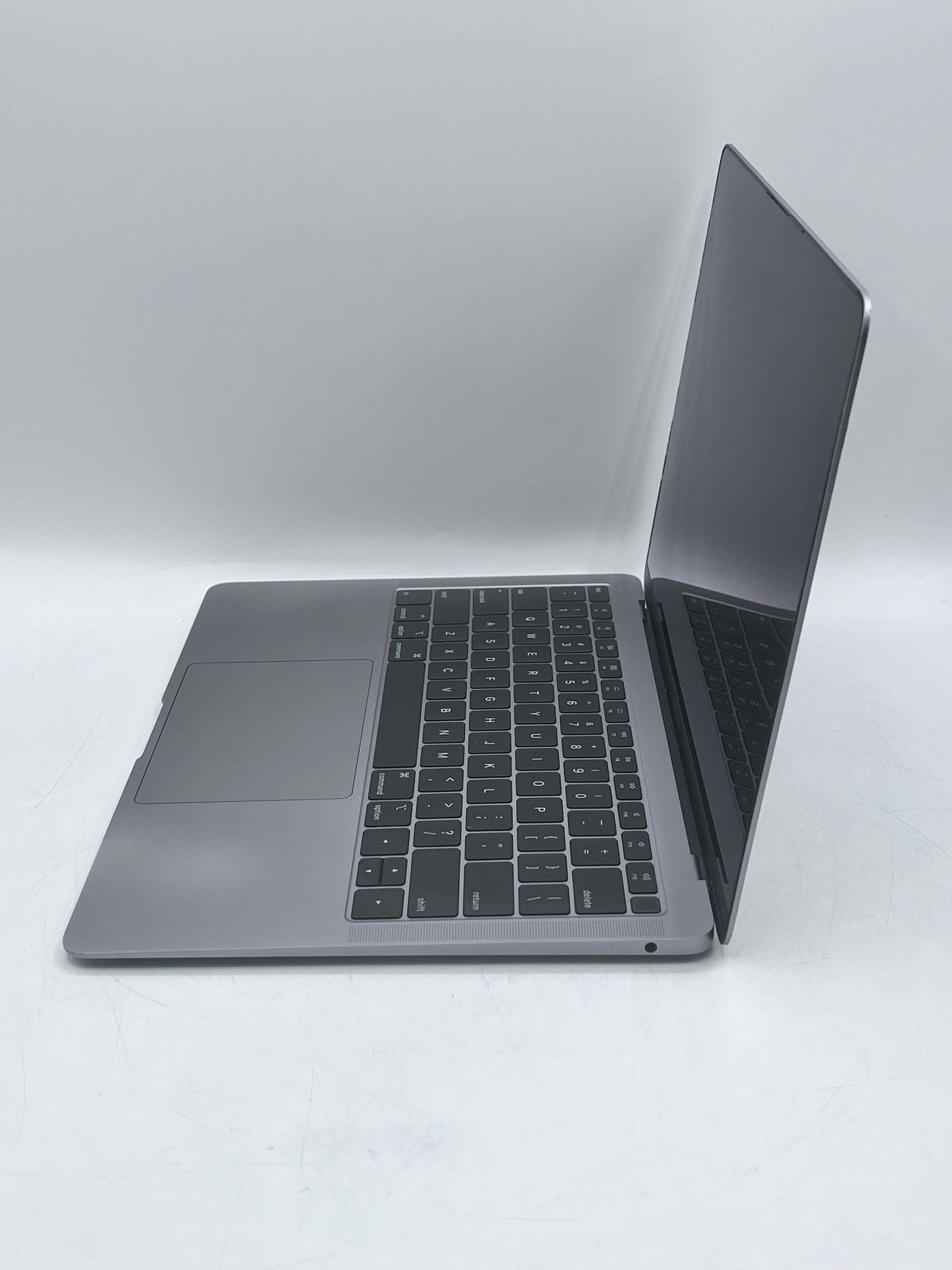 2019 Apple Macbook Air 13' i5 8GB 128GB A1932 MVFH2LL/A Space Gray READ