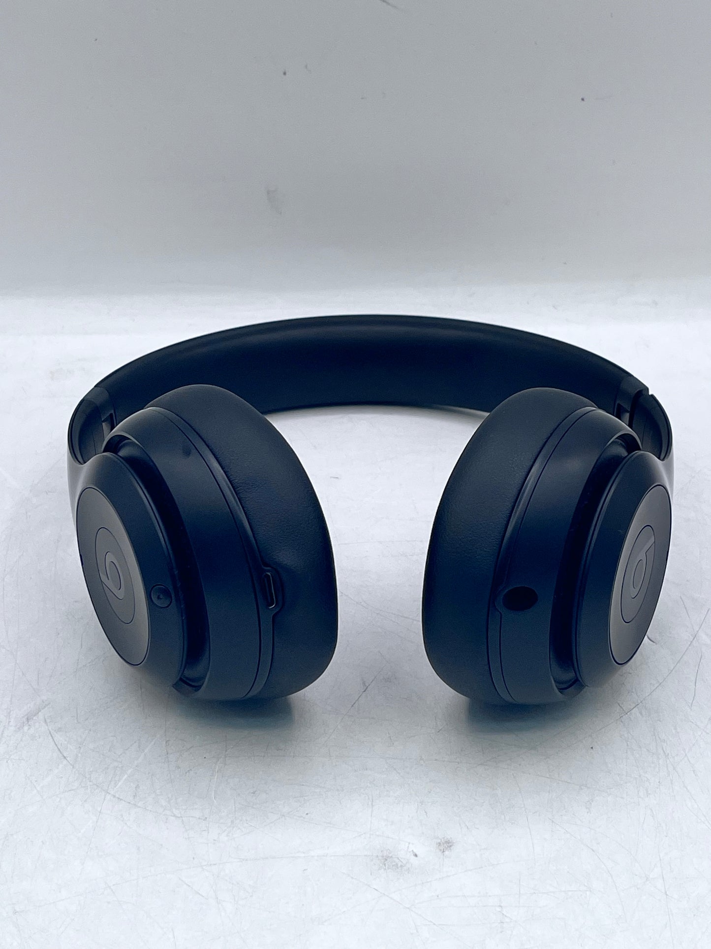 Beats Studio Pro Wireless On-Ear Bluetooth Headphones A2924 - Black