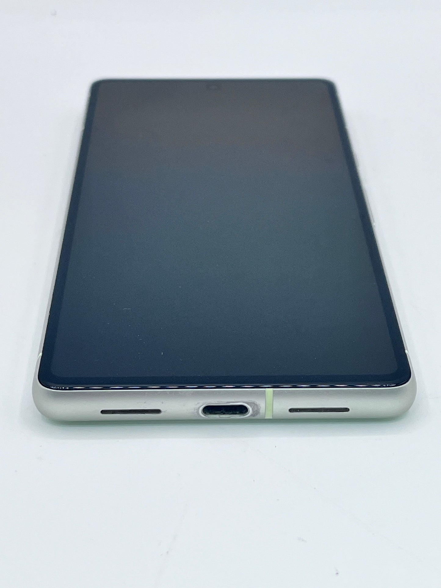Unlocked Google Pixel 7 GVU6C 128GB Cell Phone - Green
