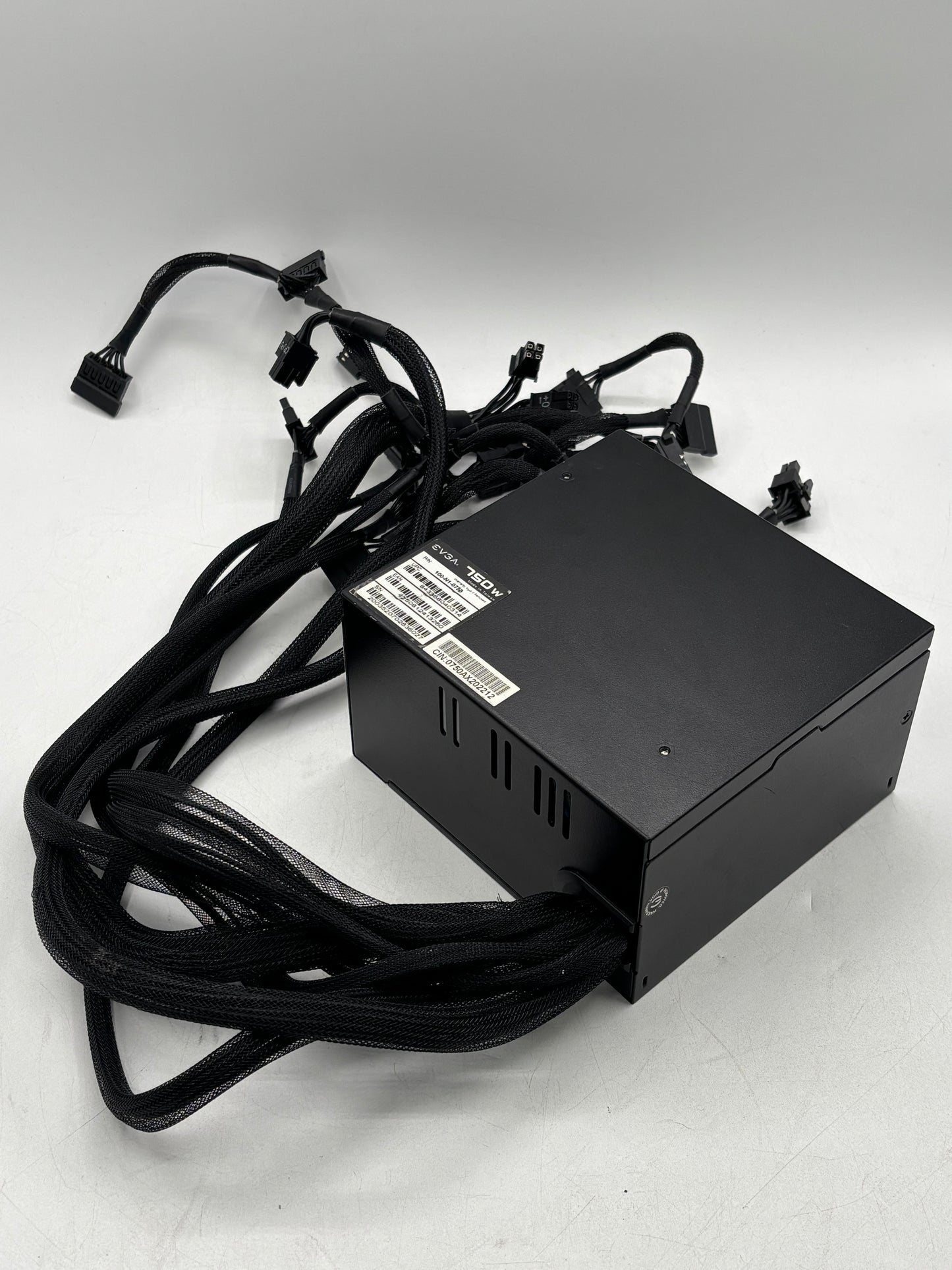 EVGA 750W 100-N1-0750 80 Plus Non Modular Switching Power Supply (FREE SHIPPING)