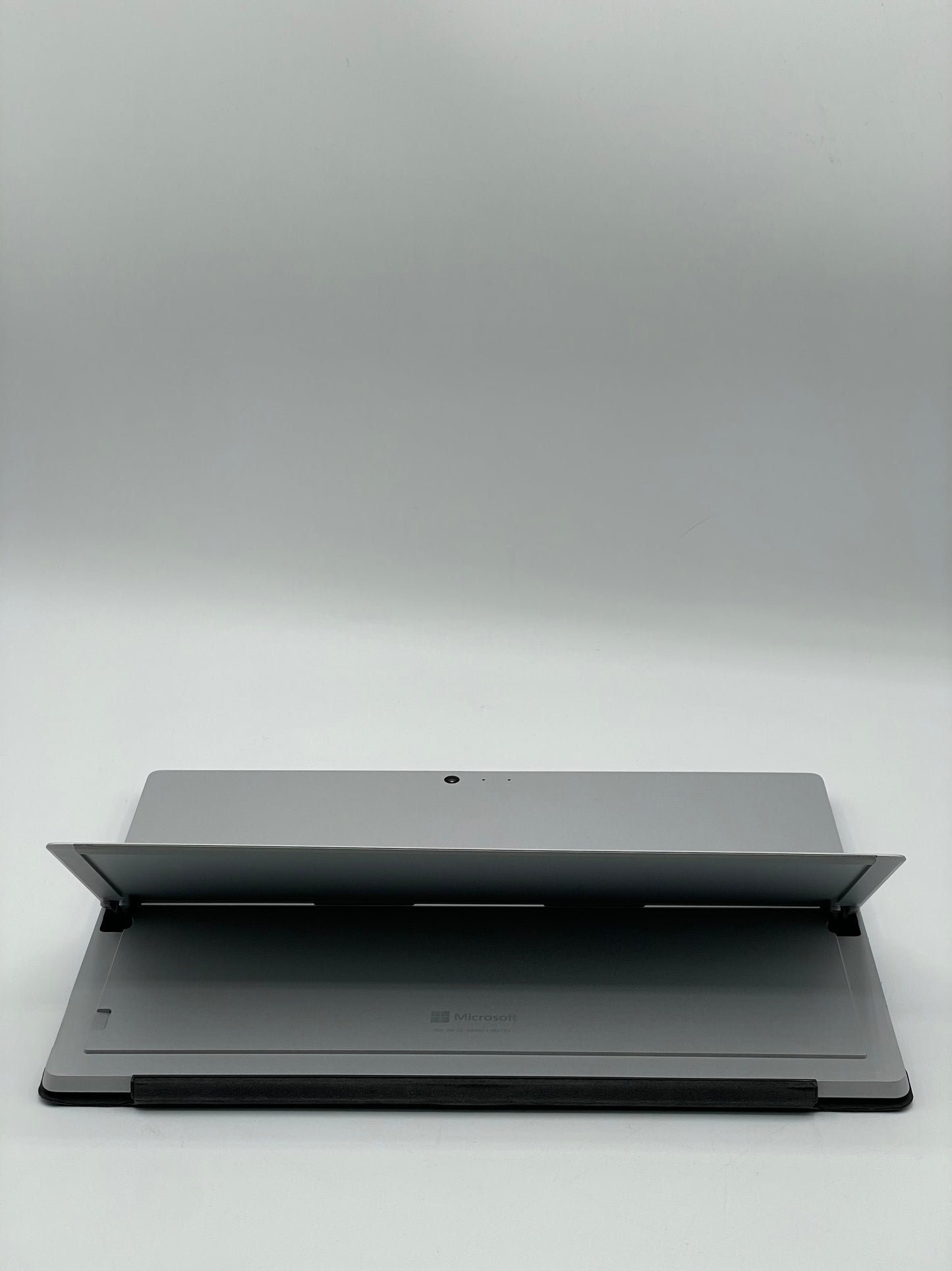 Microsoft Surface Pro 4 1724 12.3" i7-6650U 2.2GHz 16GB RAM 256GB SSD Great Condition