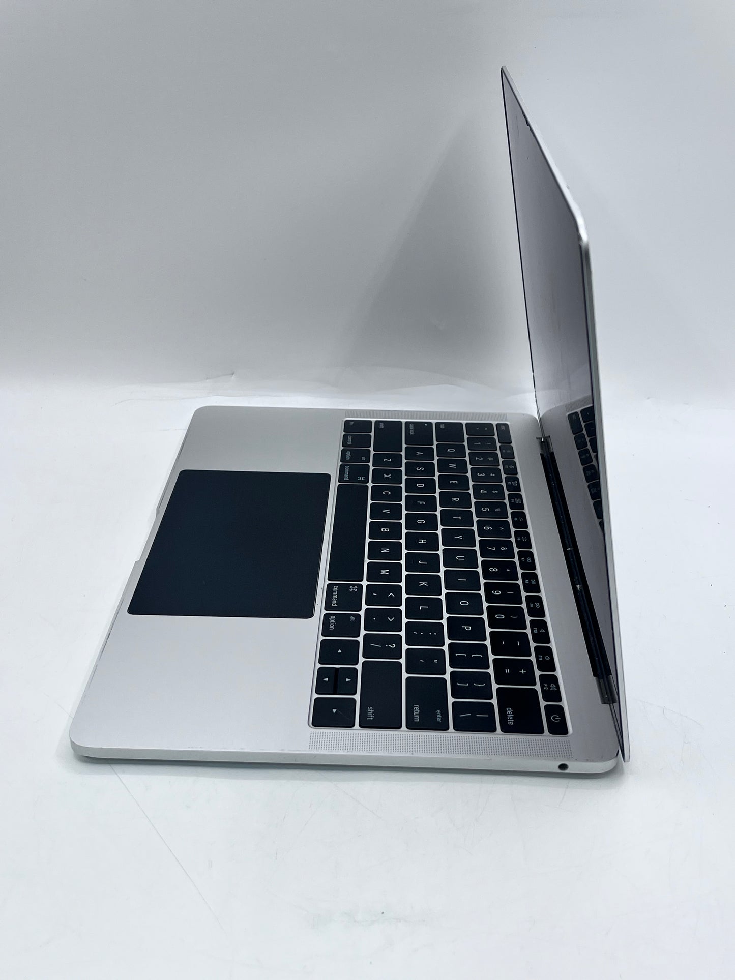 Apple MacBook Pro 13" A1708 i5 8GB 256GB 2016 Silver Free Shipping
