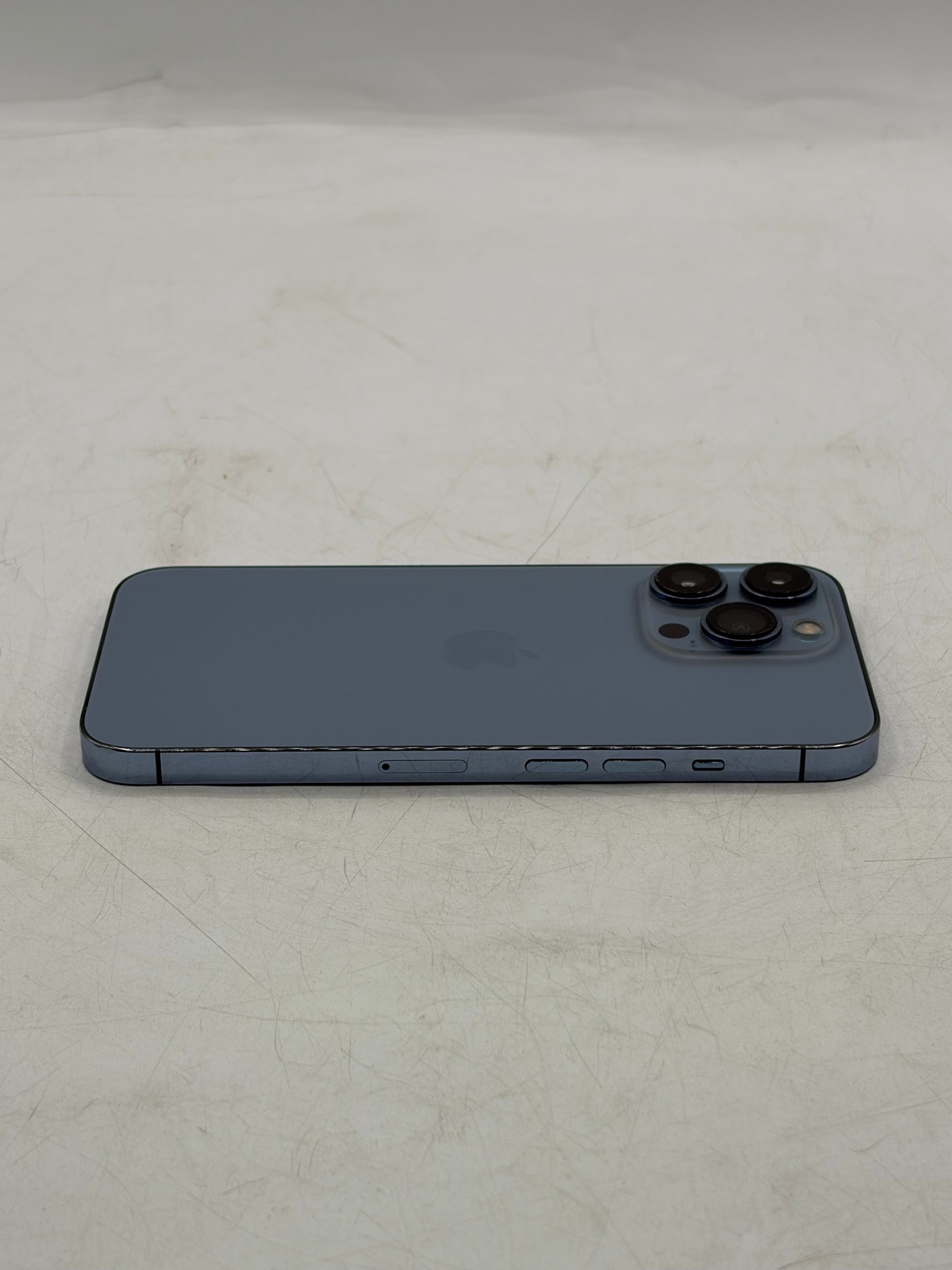 Unlocked Apple iPhone 13 Pro 128GB Blue A2483 MLTT3LL/A Service Battery