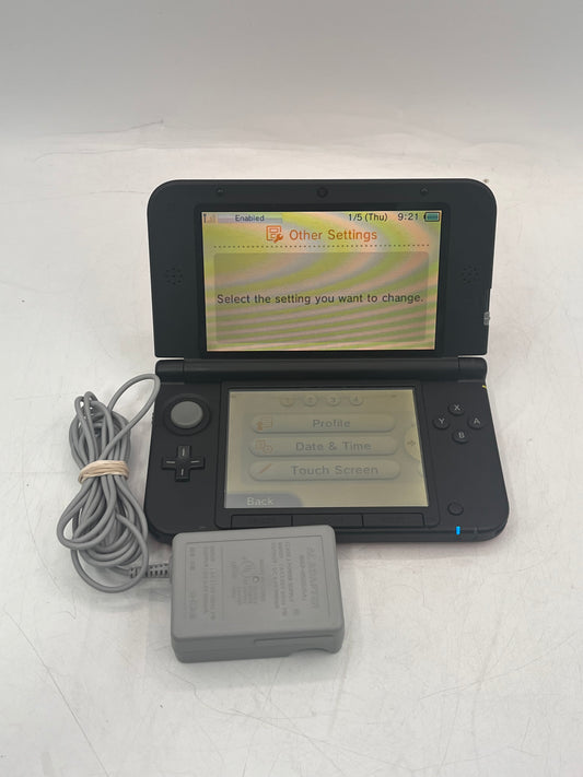 Nintendo 3DS XL (SPR-003) 2012 Red Video Game System